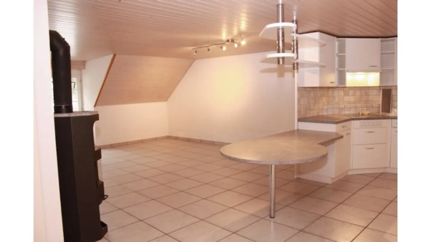 Investment opportunity: Multi-family house with development potential! - Photo 6 of 12