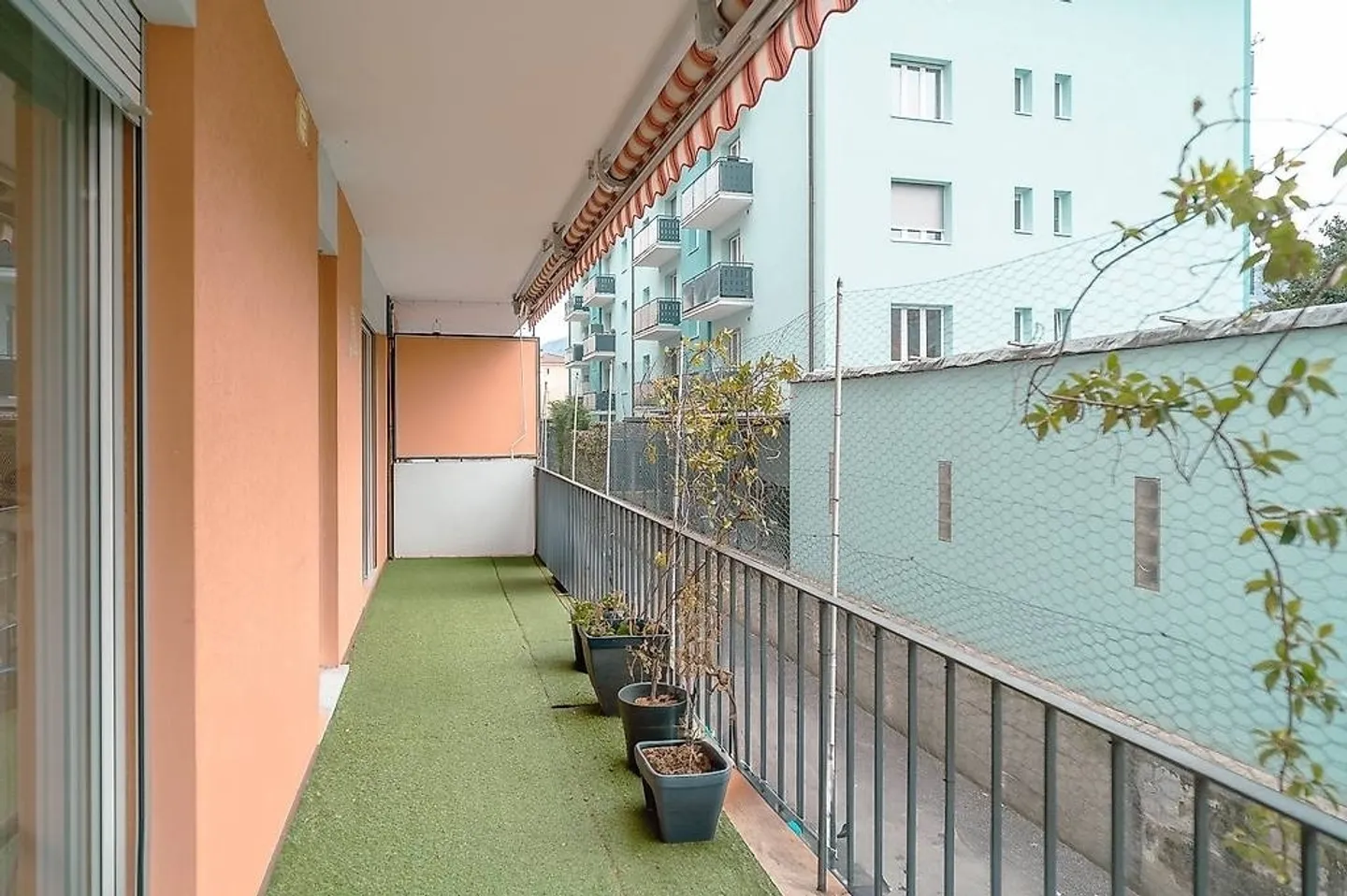 Merveilleuse résidence à Solduno, TI - Appartement 3.5 pièces - Photo 6 sur 7