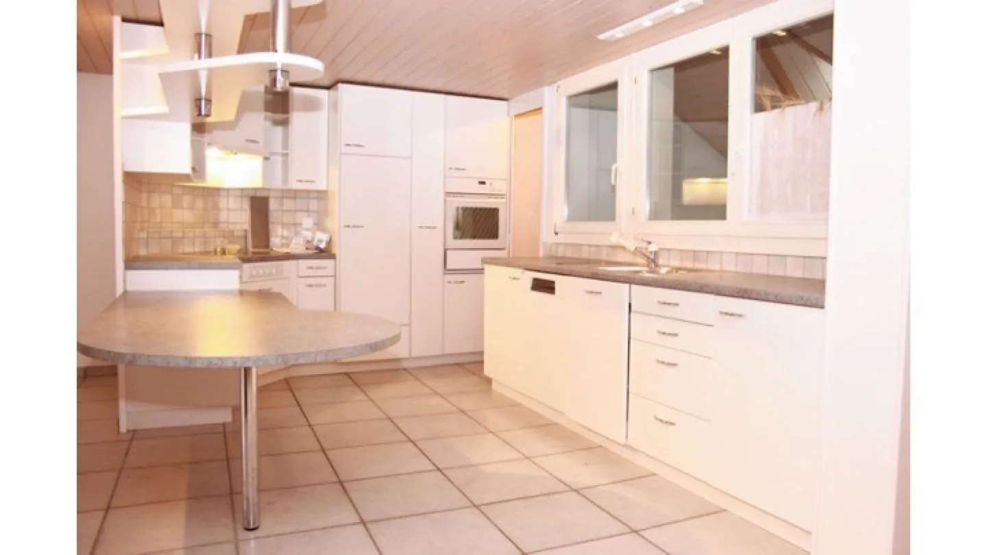 Investment opportunity: Multi-family house with development potential! - Photo 7 of 12