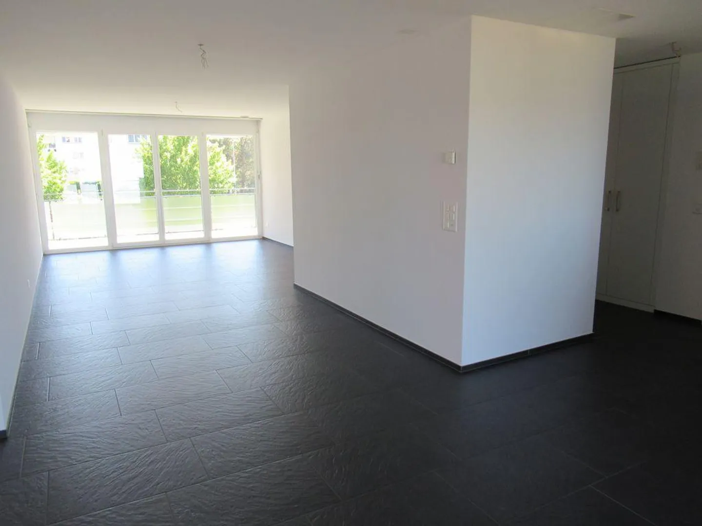 Appartamento 4.5 camere adatto ai bambini con balcone - Foto 4 di 13