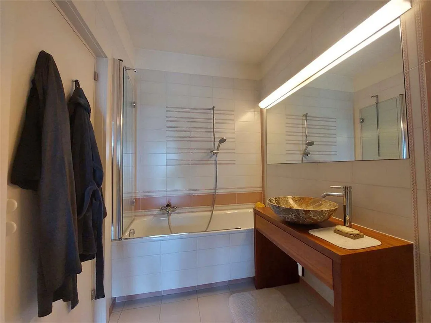 2514_Tremona, magnifique villa dans la verdure - Photo 9 sur 13