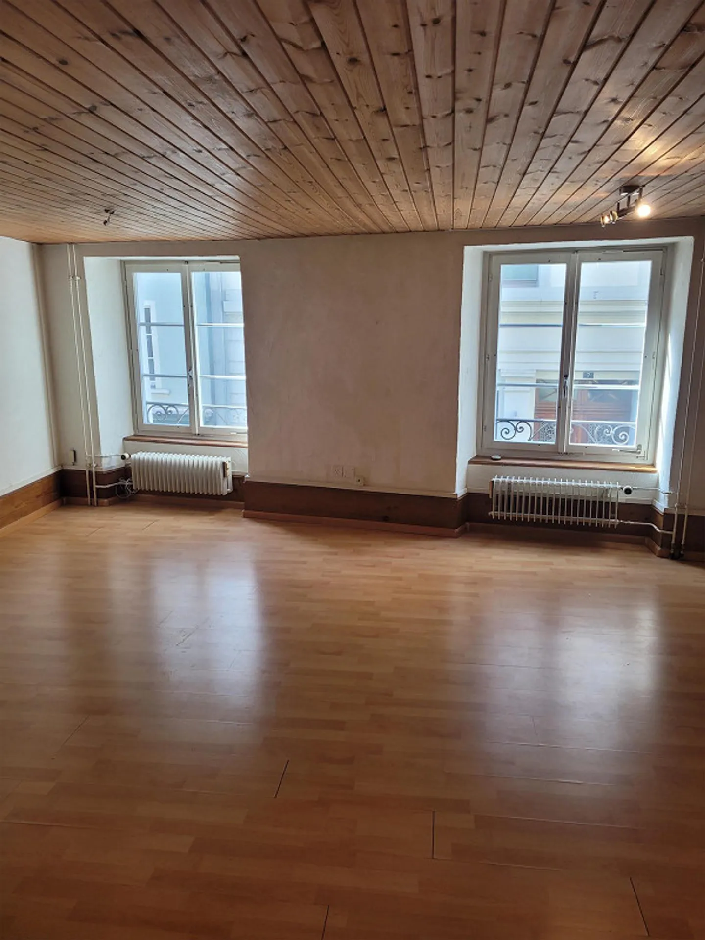 Cozy 4-room apartment in the old town of Liestal - Photo 6 of 9