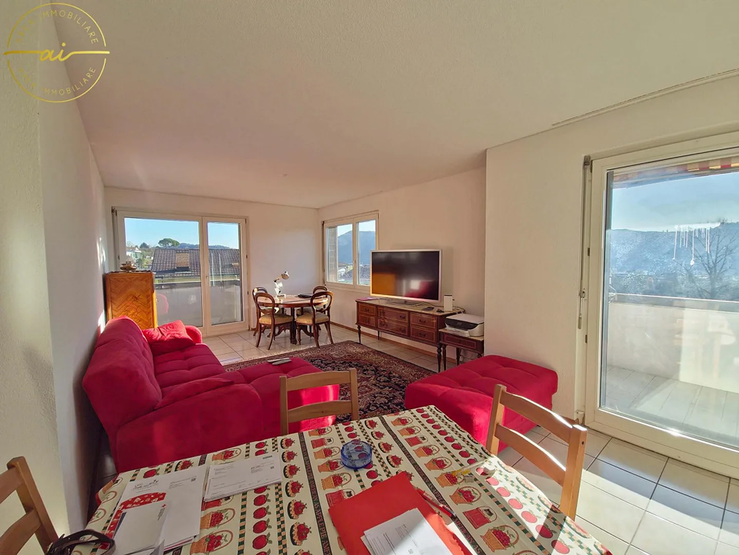 Appartamento 3.5 locali in una posizione tranquilla e ben collegata a Morbio - Foto 5 di 13