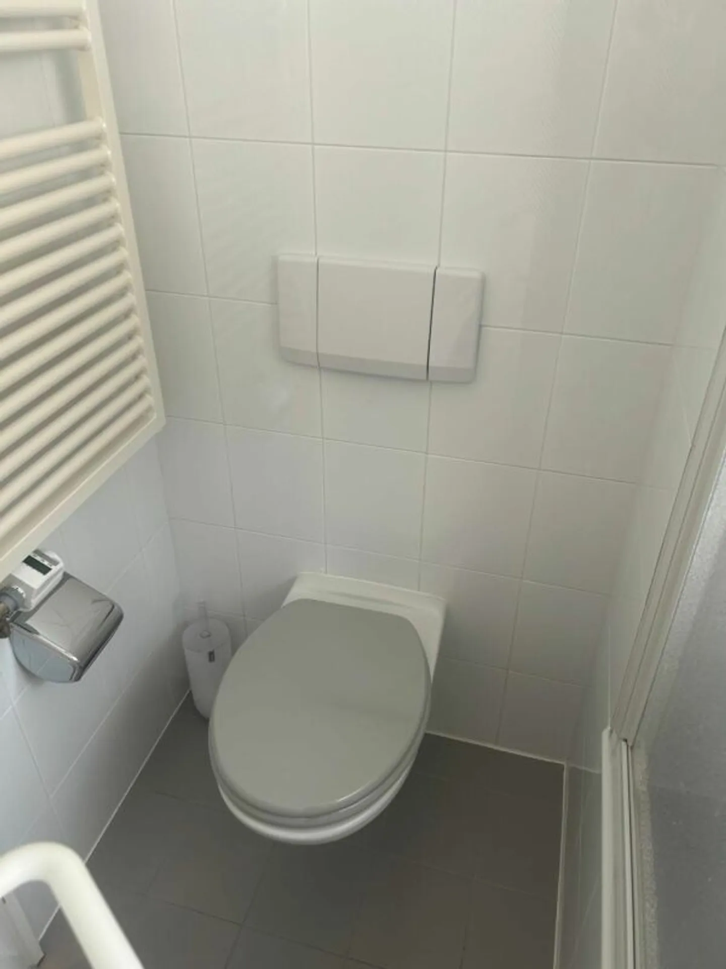 Abitaziun Chesa Rösa 1 - Zimmerwohnung - Surlej (Jahresmiete) - Photo 7 of 12