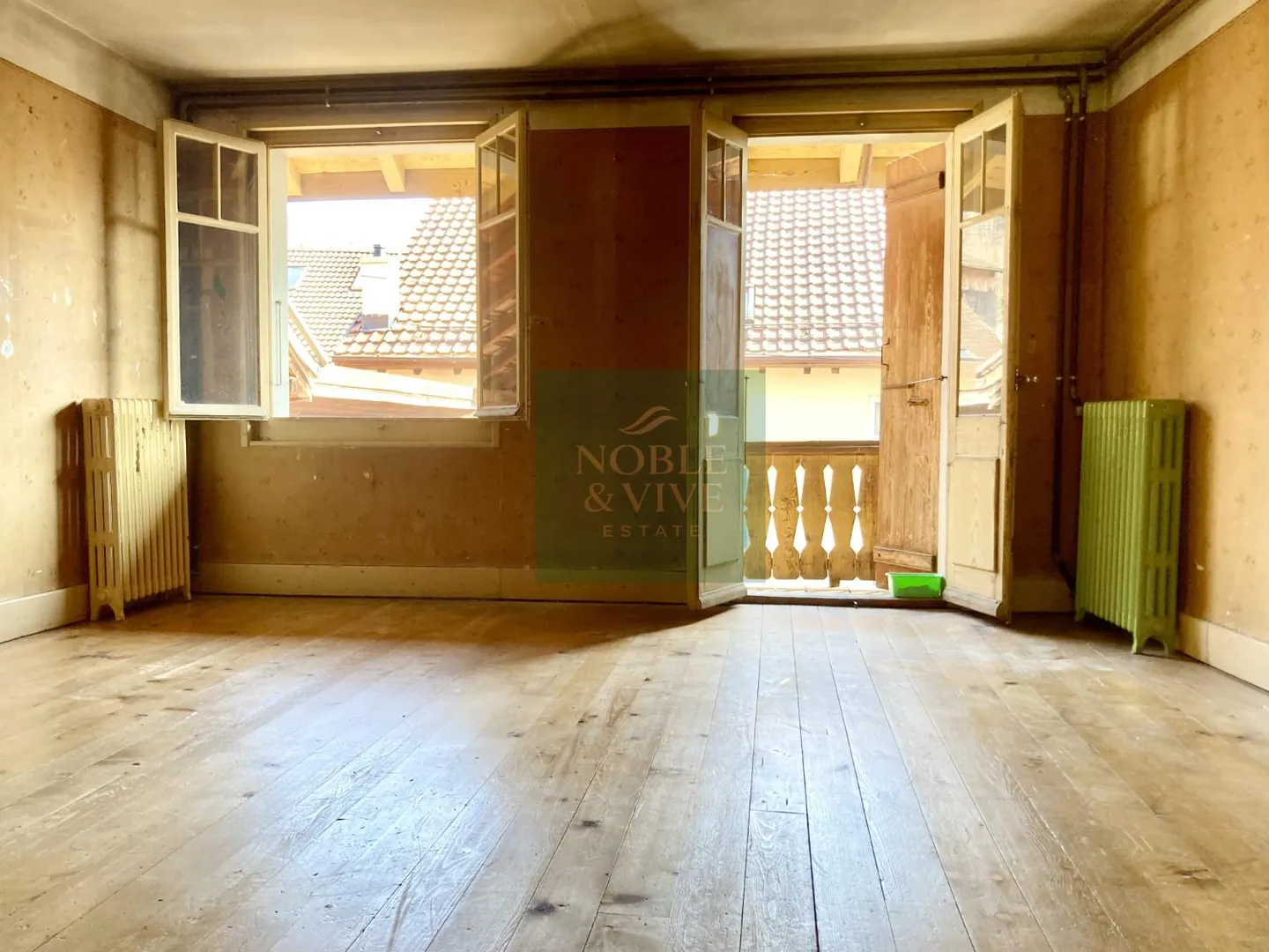 Maison contiguë avec grange - Opportunité unique - Photo 5 sur 7