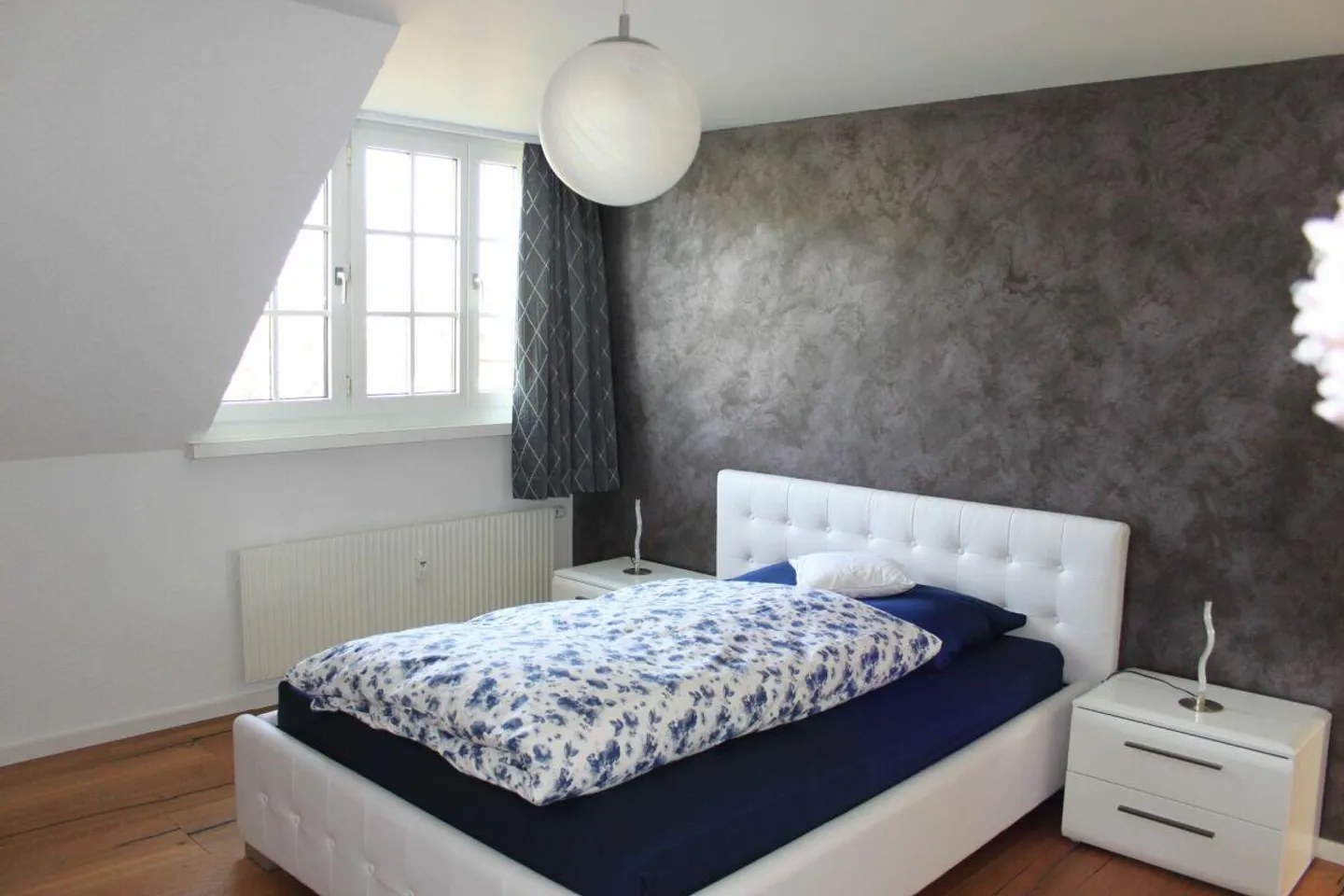 Ampio, luminoso e recentemente ristrutturato appartamento mansardato - Foto 13 di 19