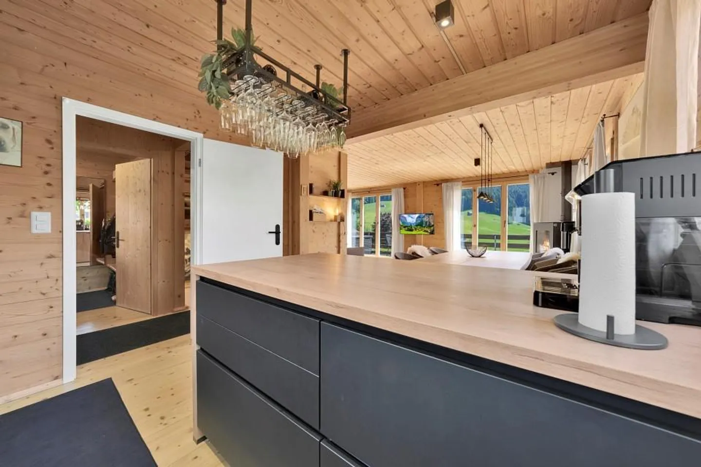 Exclusive 5.5-room chalet in unobstructed location in Wild... - Photo 9 of 13