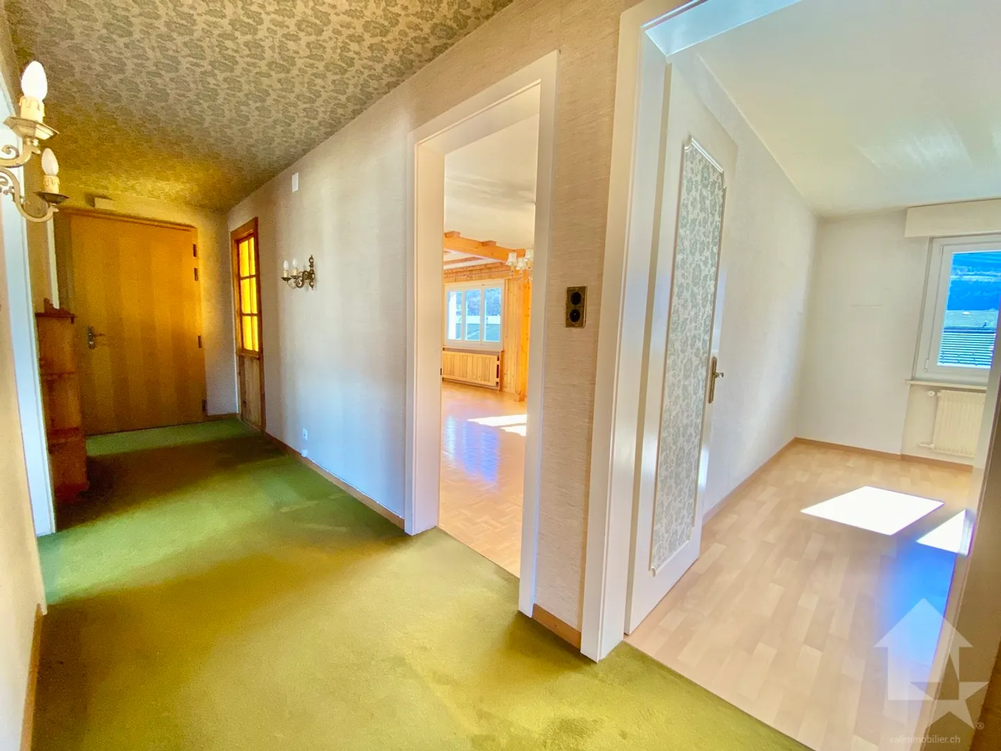 Appartement 3.5 pièces près du centre avec vue et box garage - Photo 5 sur 12