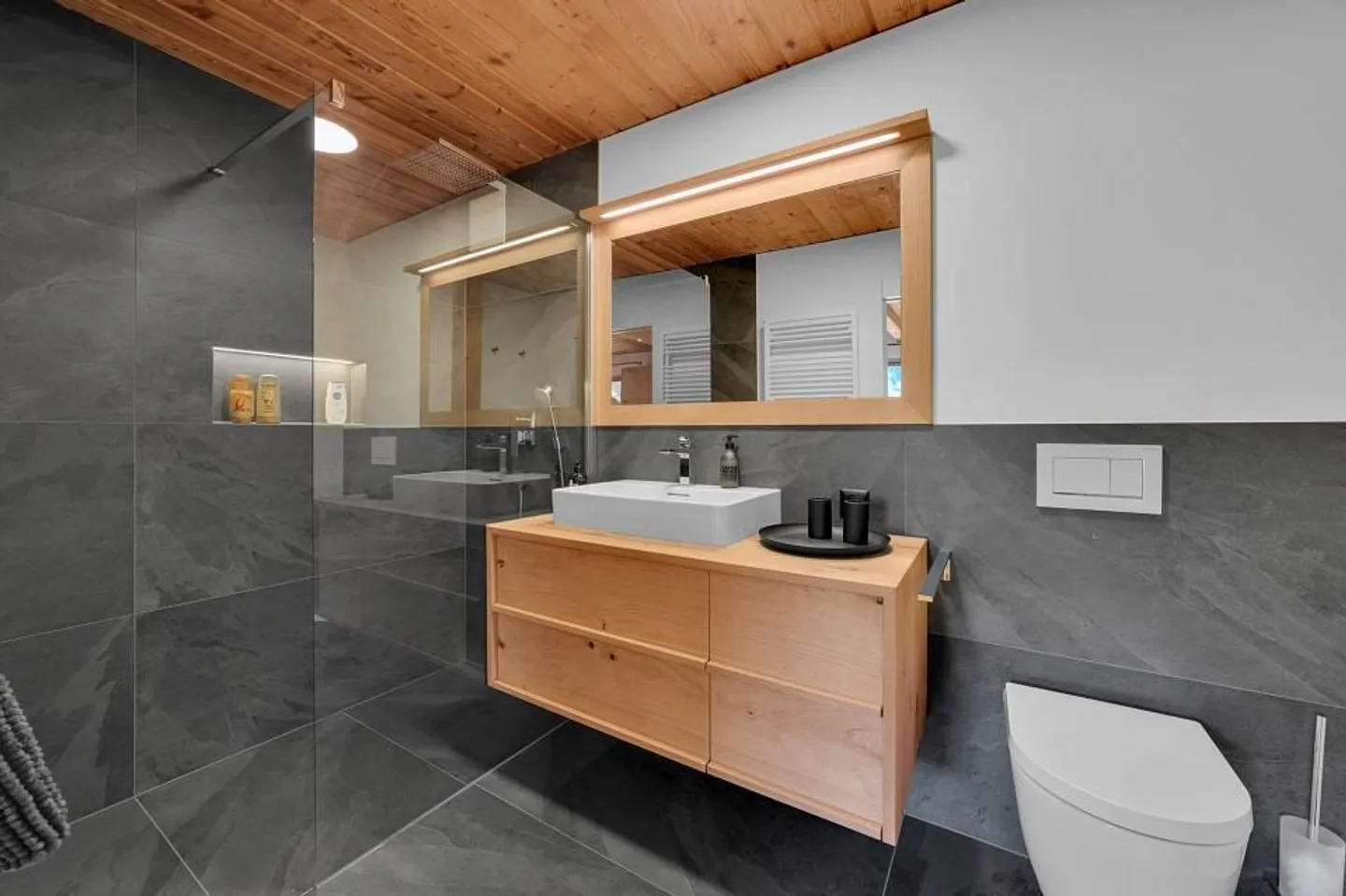 Exclusive 5.5-room chalet in unobstructed location in Wild... - Photo 13 of 13