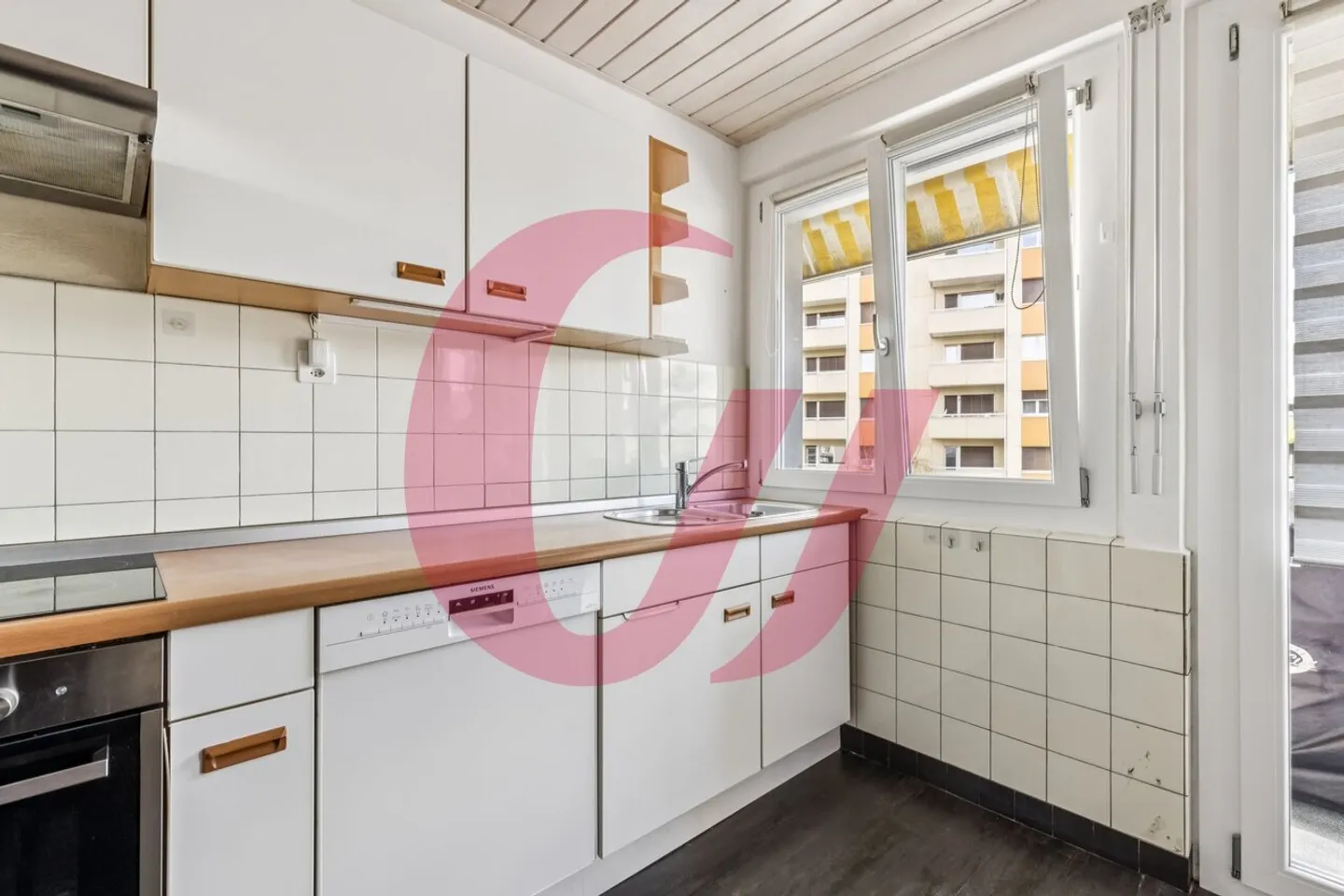 Appartement de 4.5 pièces au centre-ville de Bulle ! - Foto 2 von 10