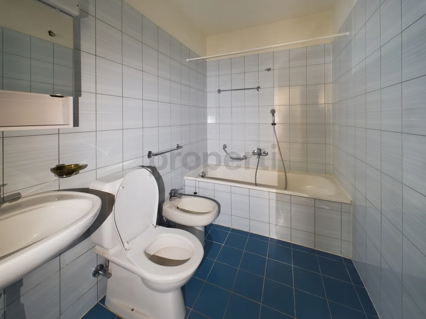 Incantevole appartamento di 3,5 locali a Caslano con balcone e garage - Foto 9 di 11