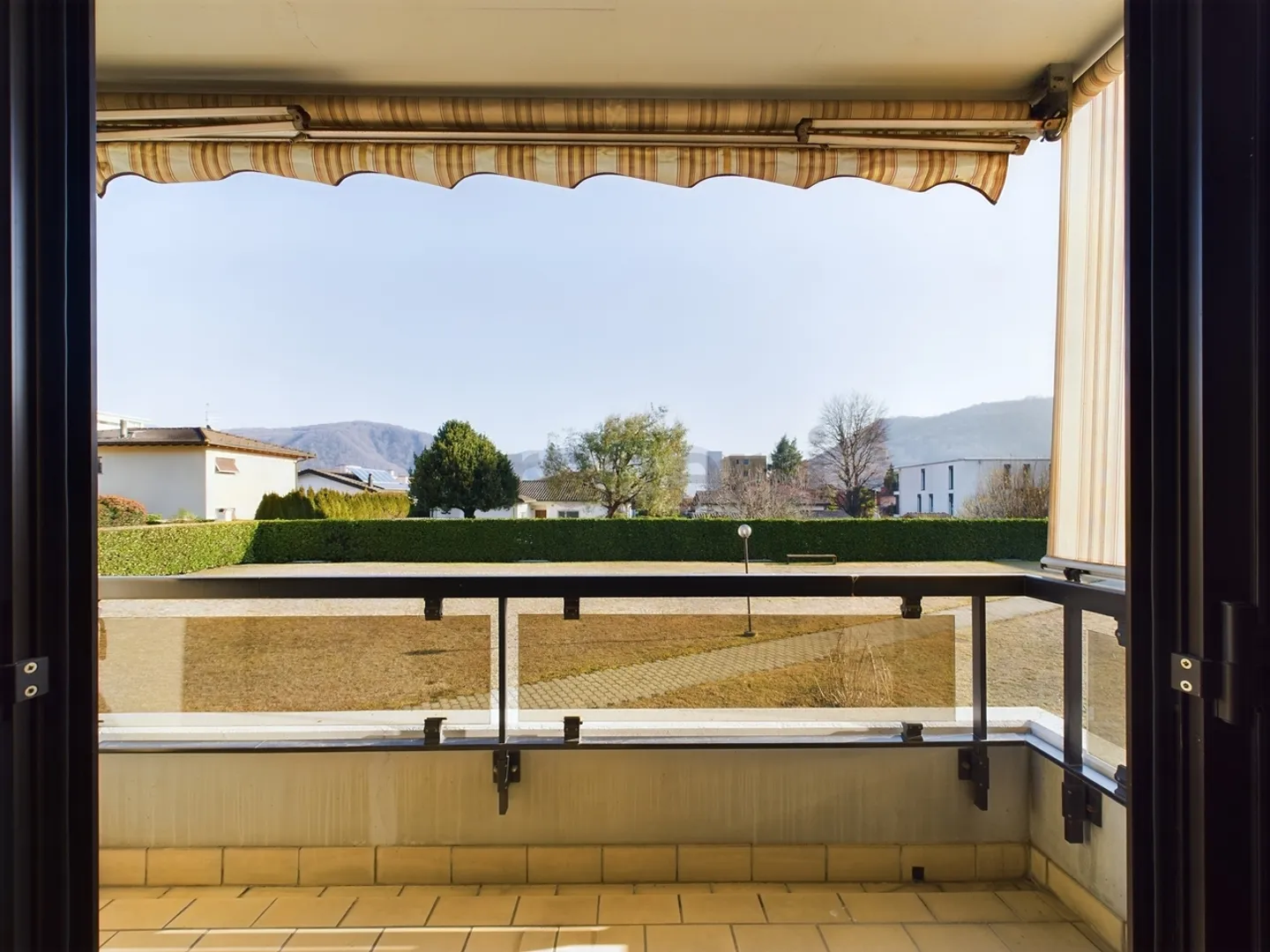 Incantevole appartamento di 3,5 locali a Caslano con balcone e garage - Foto 10 di 11