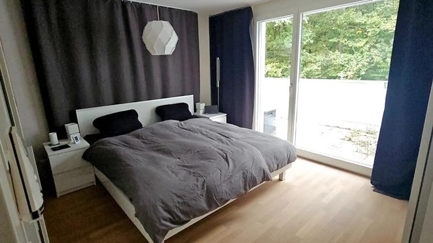 APPARTEMENT 4½ PIÈCES À ZOLLIKON (ZH), MEUBLÉ, TEMPORAIRE - Photo 4 sur 10