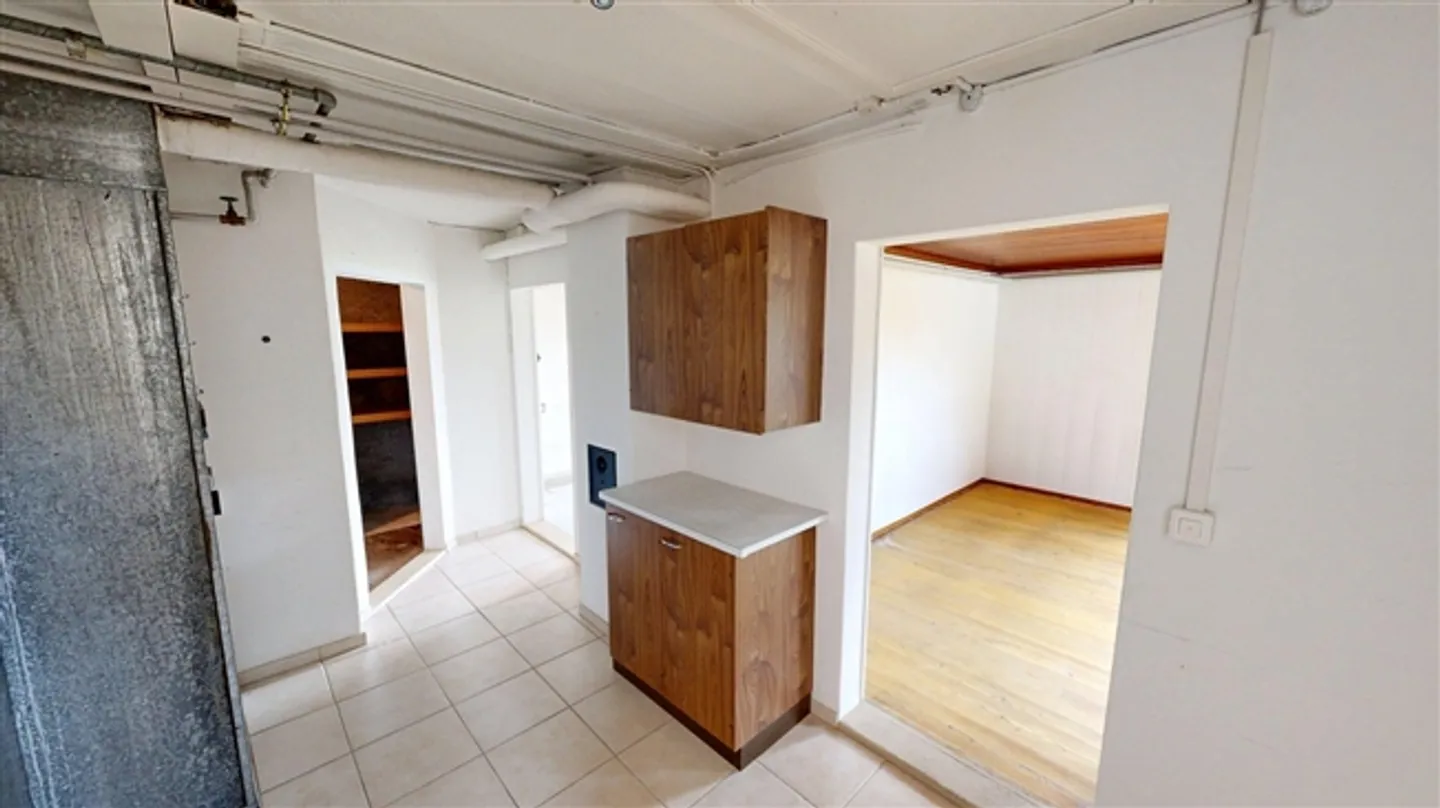 2½ Room Maisonette Apartment with Multipurpose Room (Ground Floor/Basement) in Hilterfingen - Photo 12 of 13