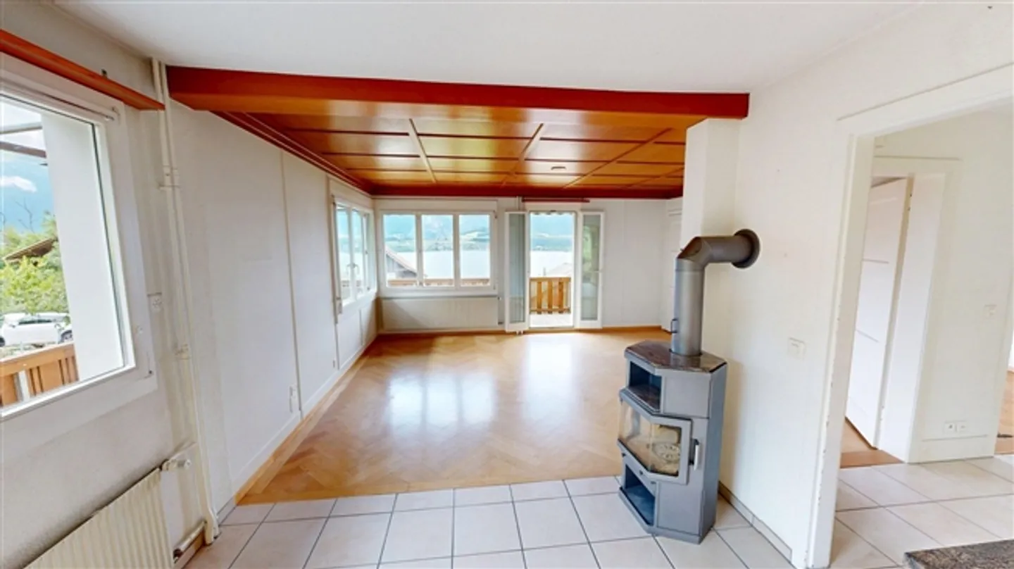 2½ Room Maisonette Apartment with Multipurpose Room (Ground Floor/Basement) in Hilterfingen - Photo 5 of 13