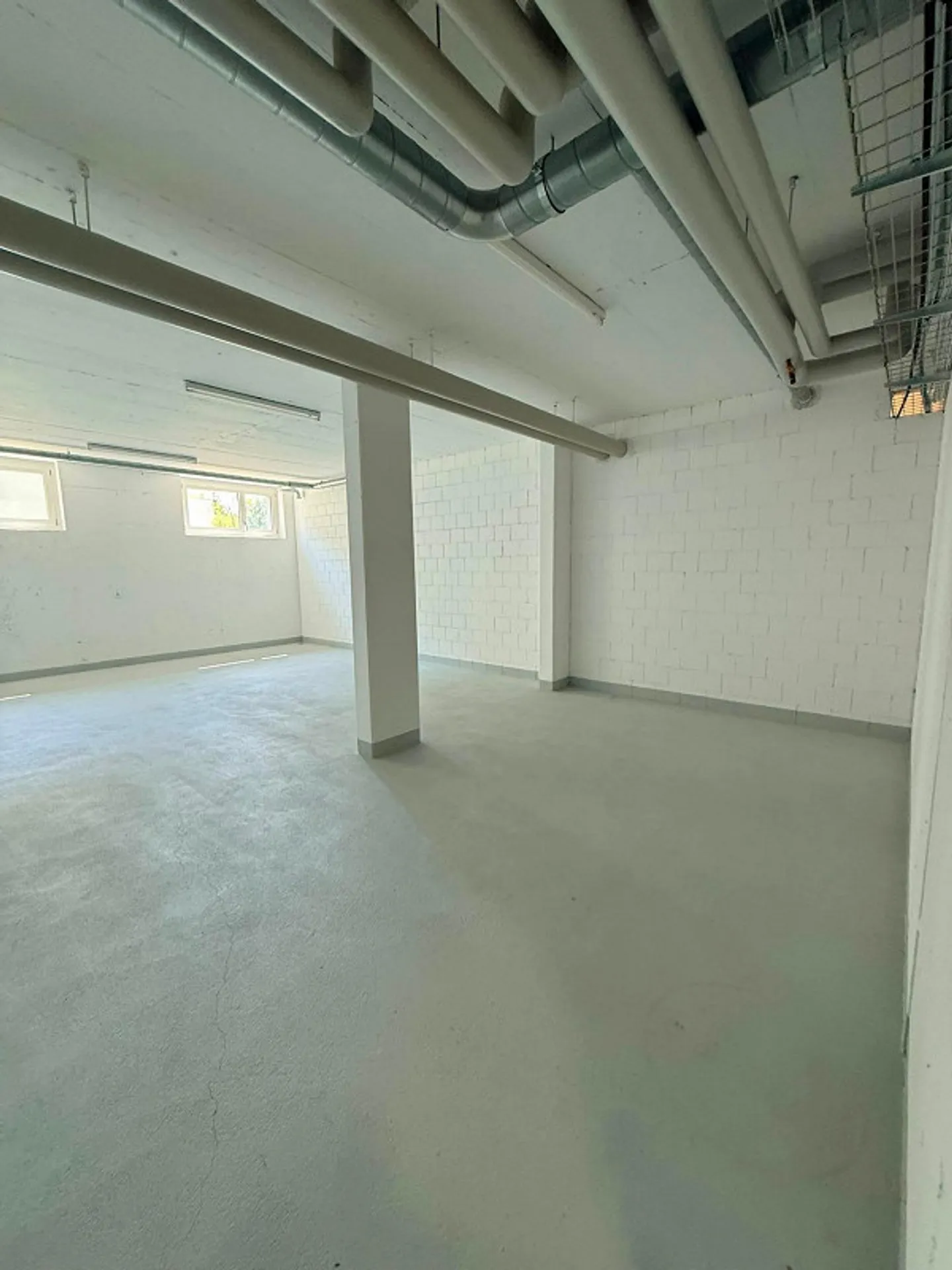 Espace disponible généreux à louer à partir du 01.07.2026 - Photo 1 sur 2