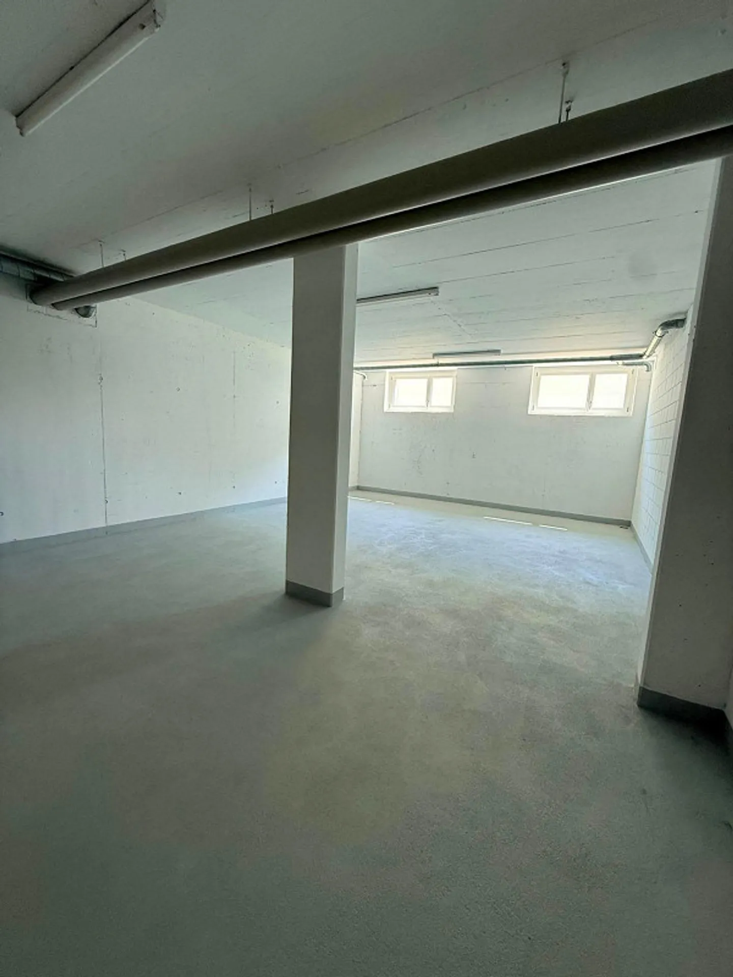 Espace disponible généreux à louer à partir du 01.07.2026 - Photo 2 sur 2