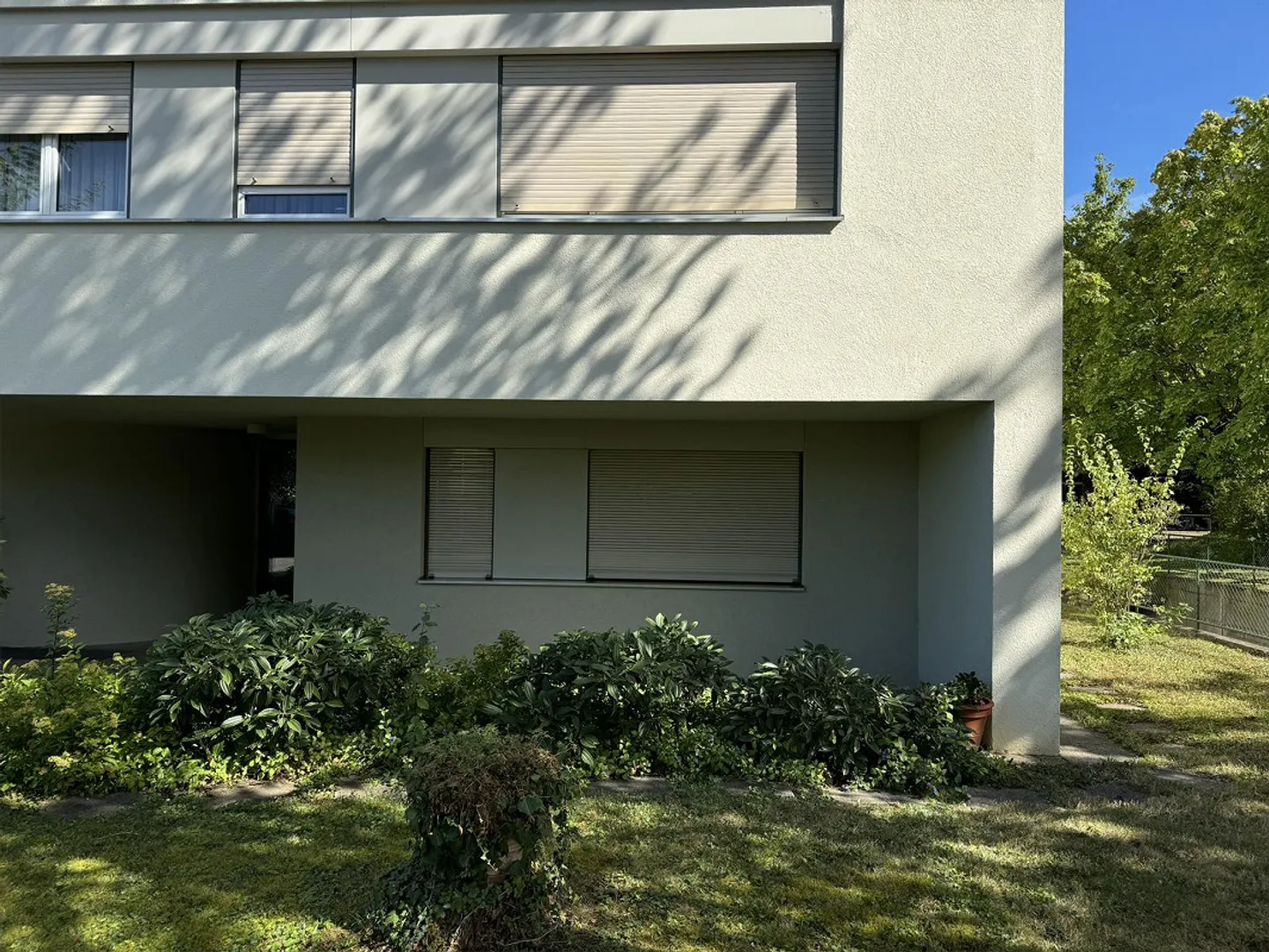 1.5-room apartment with patio & garden, plus parking garage - Photo 15 of 17