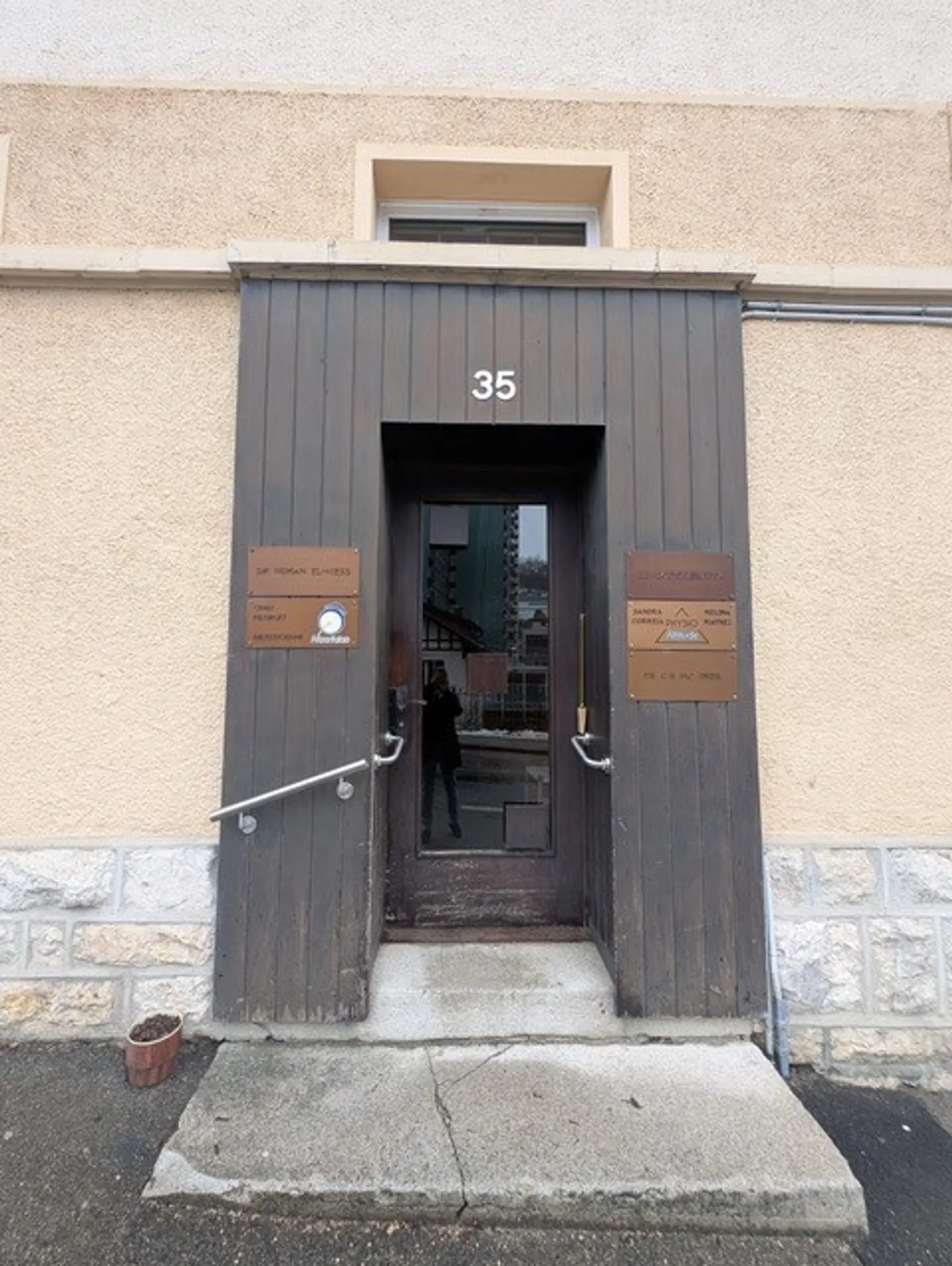 In einer Gruppenpraxis, helle 4-Zimmer-Räume zu vermieten - Foto 3 von 11