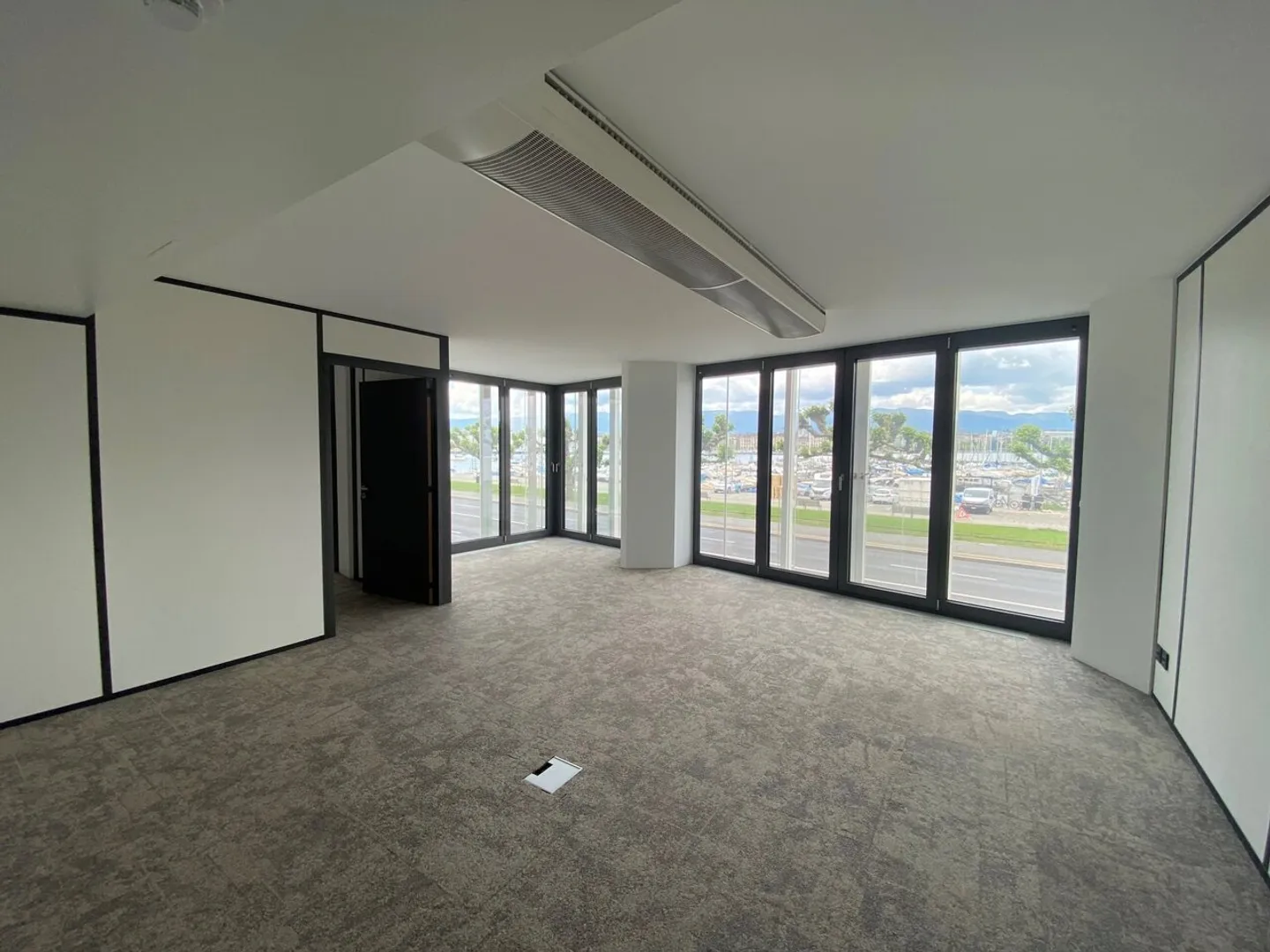 Belle superfici amministrative con vista sul lago - Foto 3 di 13