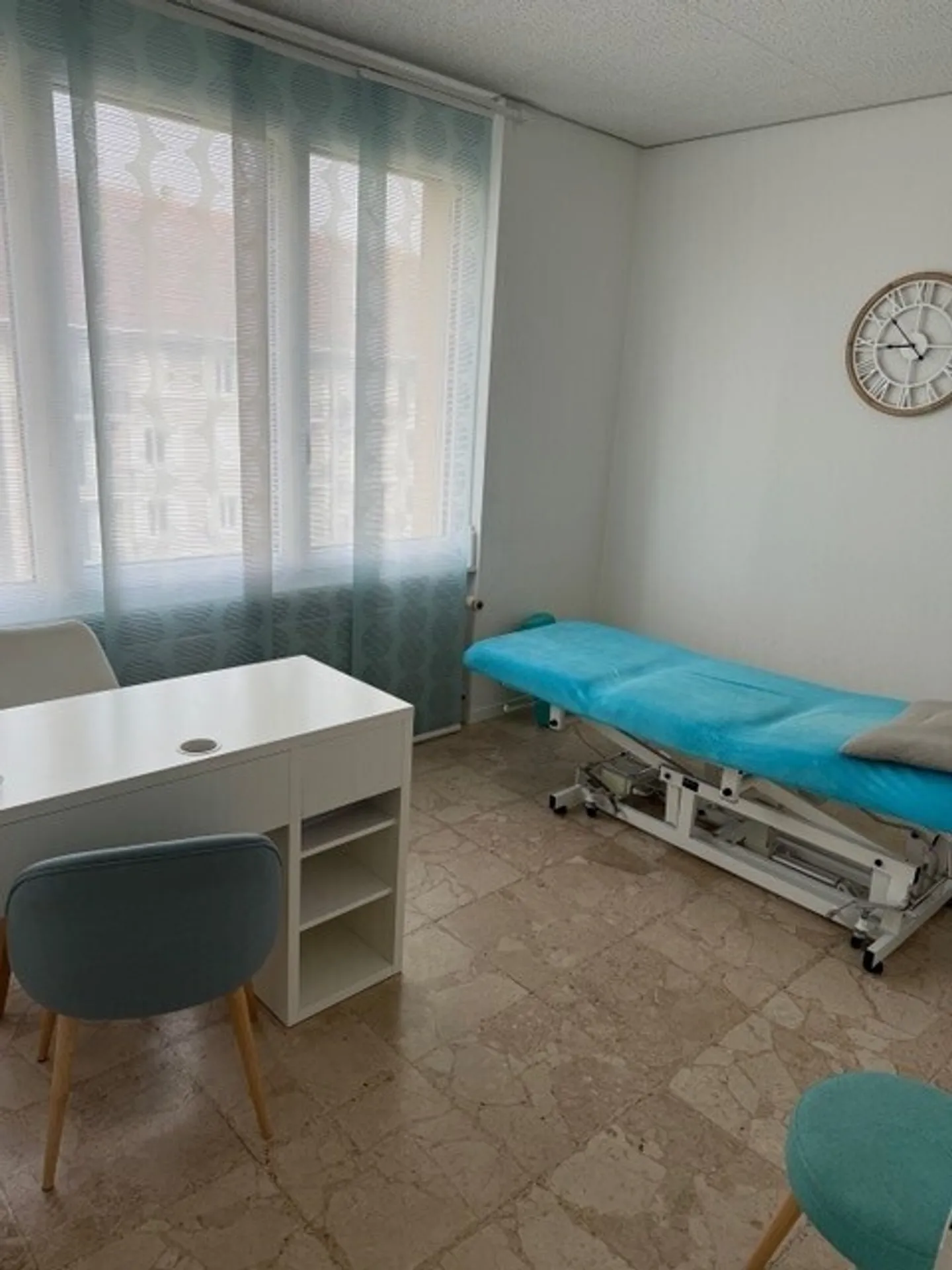 In einer Gruppenpraxis, helle 4-Zimmer-Räume zu vermieten - Foto 9 von 11