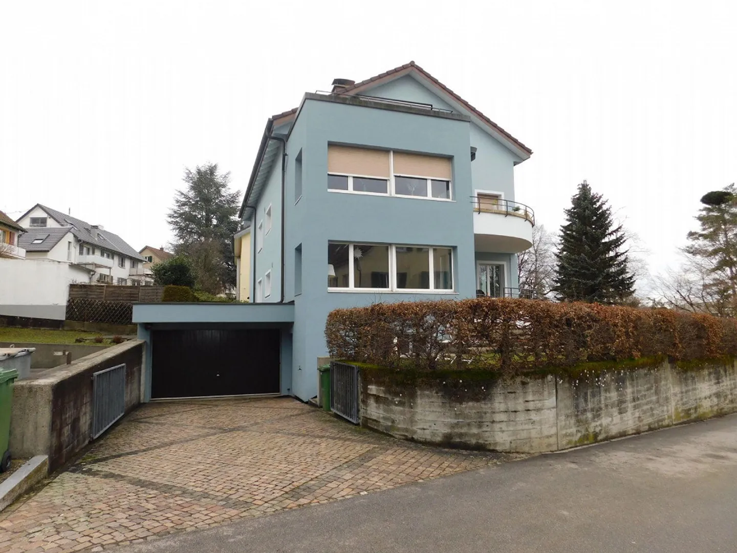 Frisch sanierte 3-Zimmer-Wohnung mit toller Aussicht - Foto 1 von 8