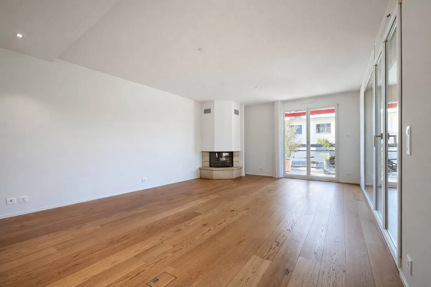 Renovated Apartment in Prilly - Photo 2 of 11