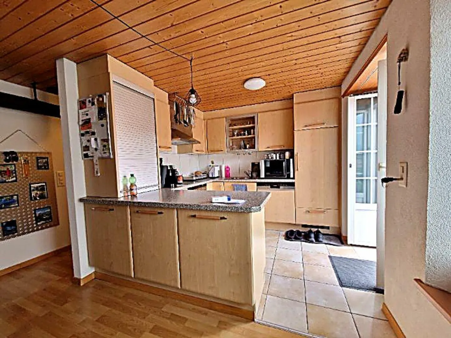 Zweifamilienhaus mit Baulandreserve - Foto 5 von 12