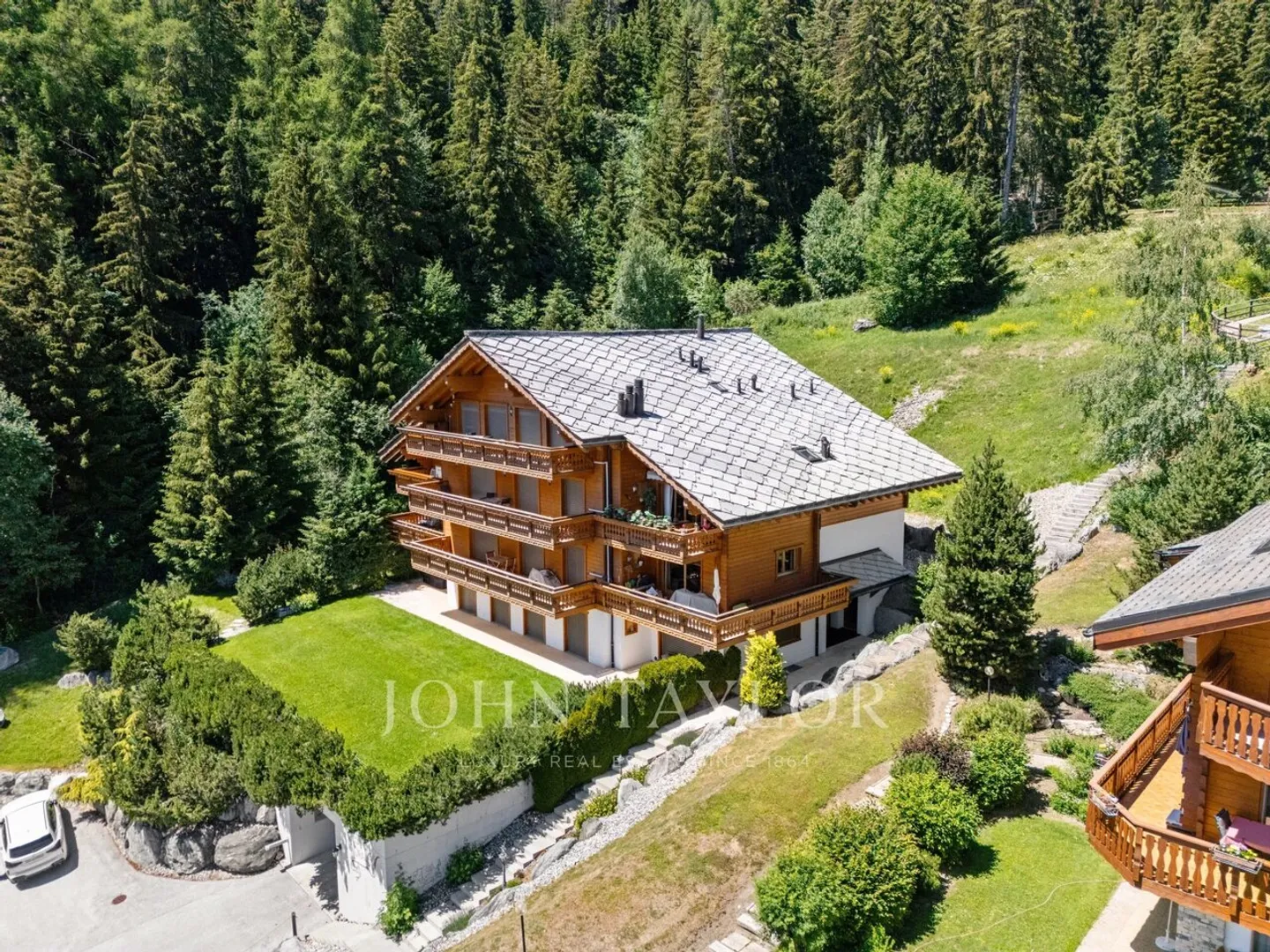 Crans-Montana - Außergewöhnliches Duplex, Bereich Des Barzettes - Foto 1 von 13