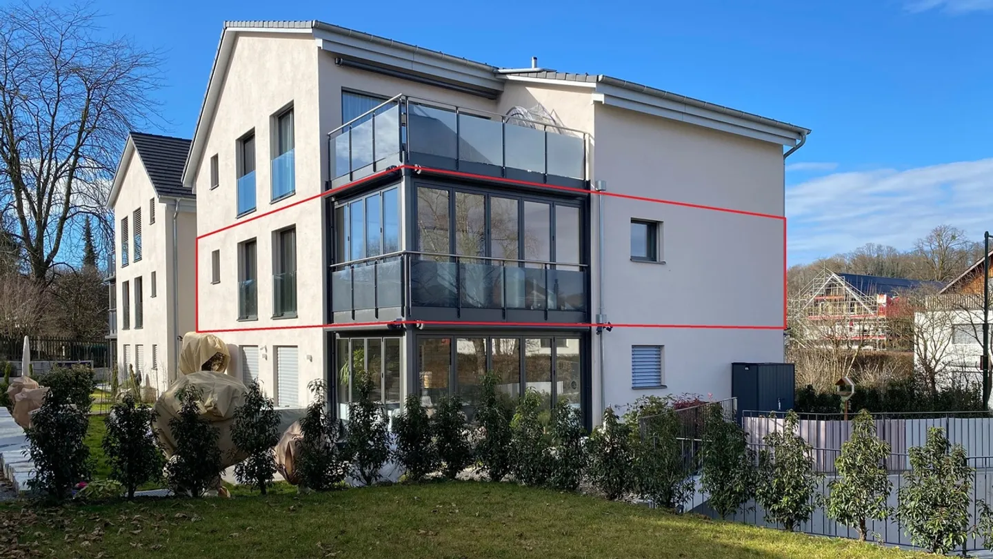 Moderno appartamento di 4,5 stanze con posto auto e giardino d'inverno - Foto 12 di 13