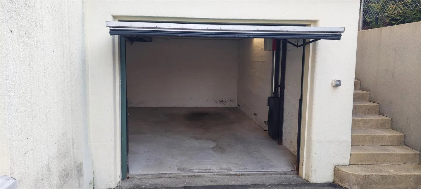 Einzelgarage zur Miete am Zürichberg - Foto 2 von 3