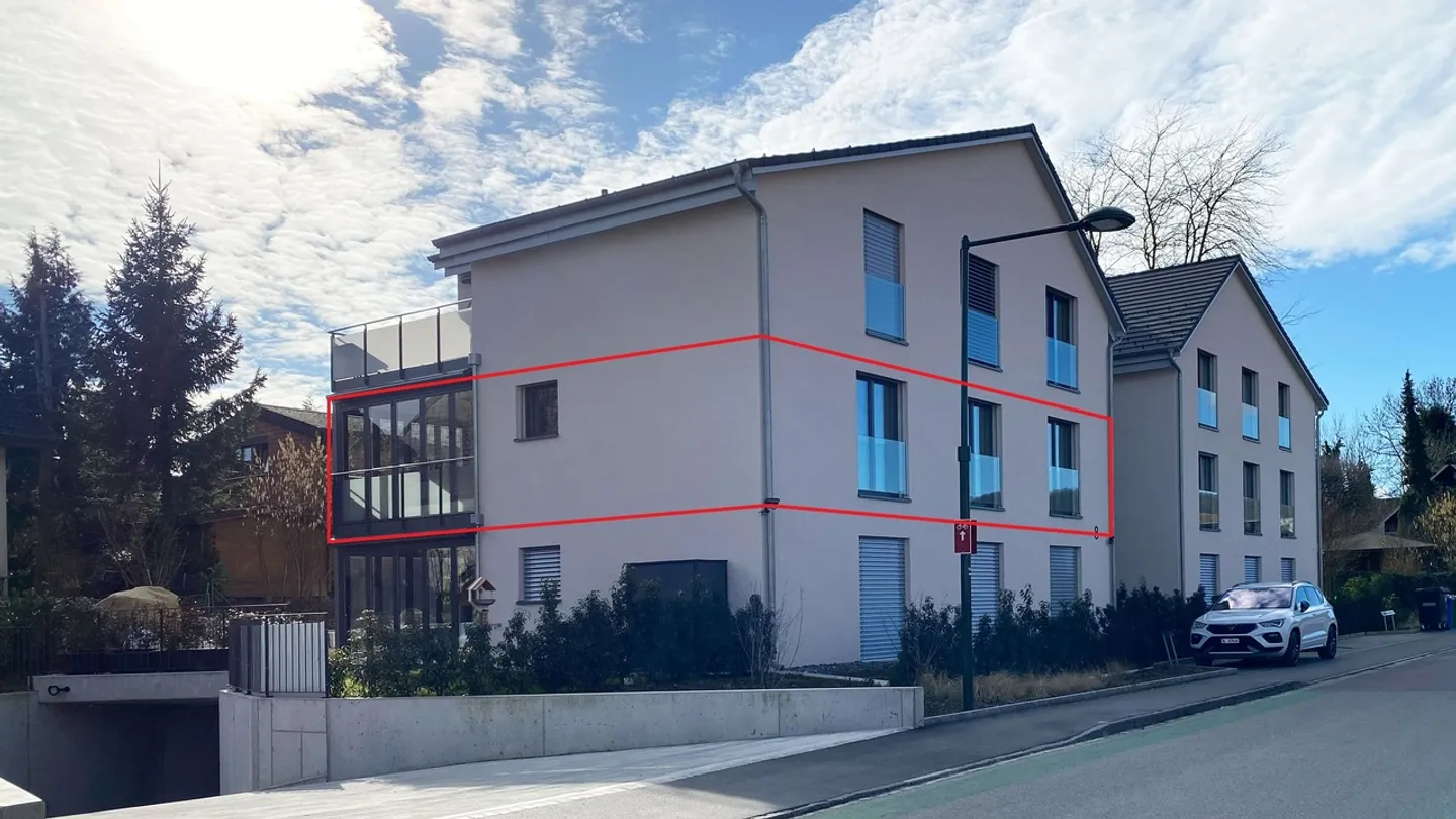 Moderno appartamento di 4,5 stanze con posto auto e giardino d'inverno - Foto 13 di 13