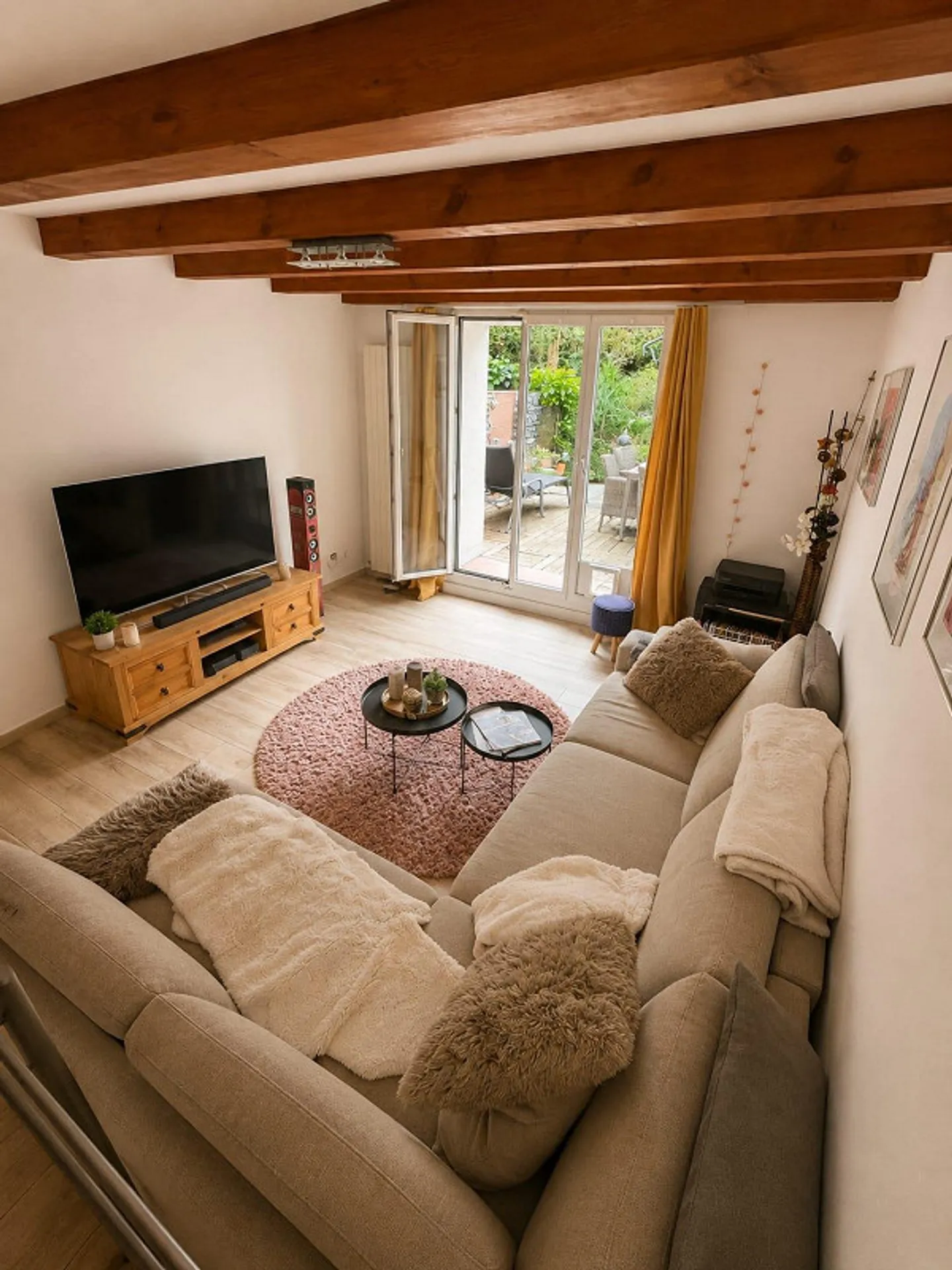 A Home with Character - 5.5-Room Corner House with Garden in ... - Photo 1 of 13