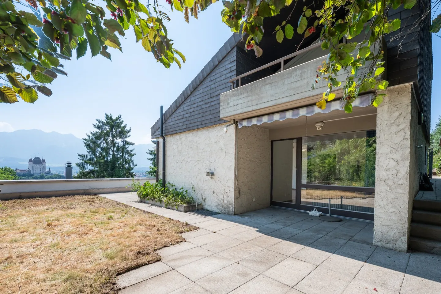 Maison individuelle avec grand appartement au Brändlisberg - Photo 3 sur 38