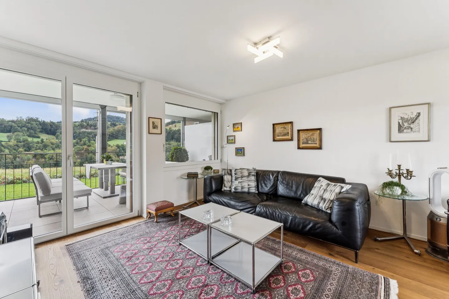 Appartement Unique de Vie Assistée - Photo 3 sur 8