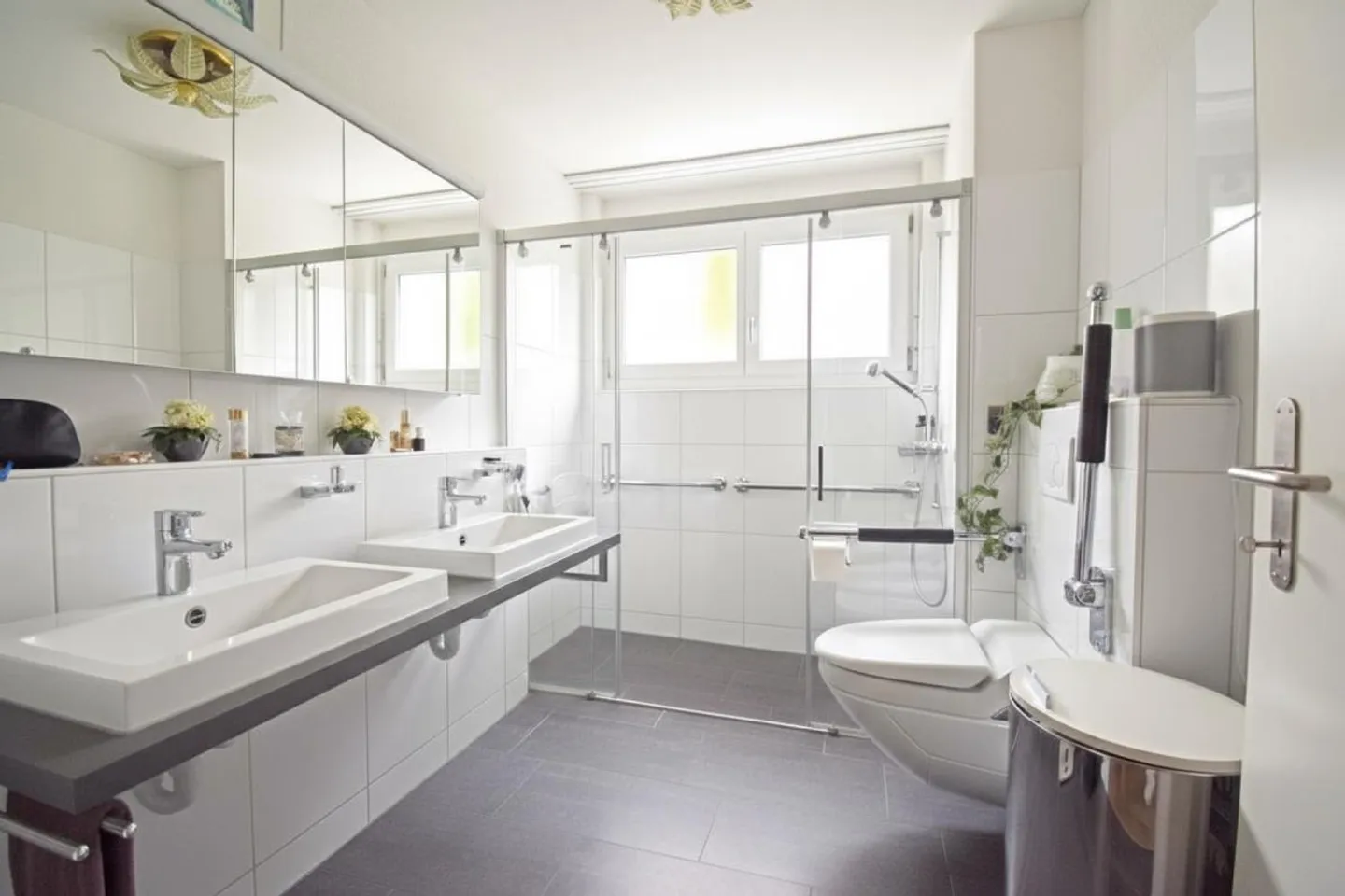 Condominium de 5,5 pièces avec charme et emplacement central - Photo 9 sur 17