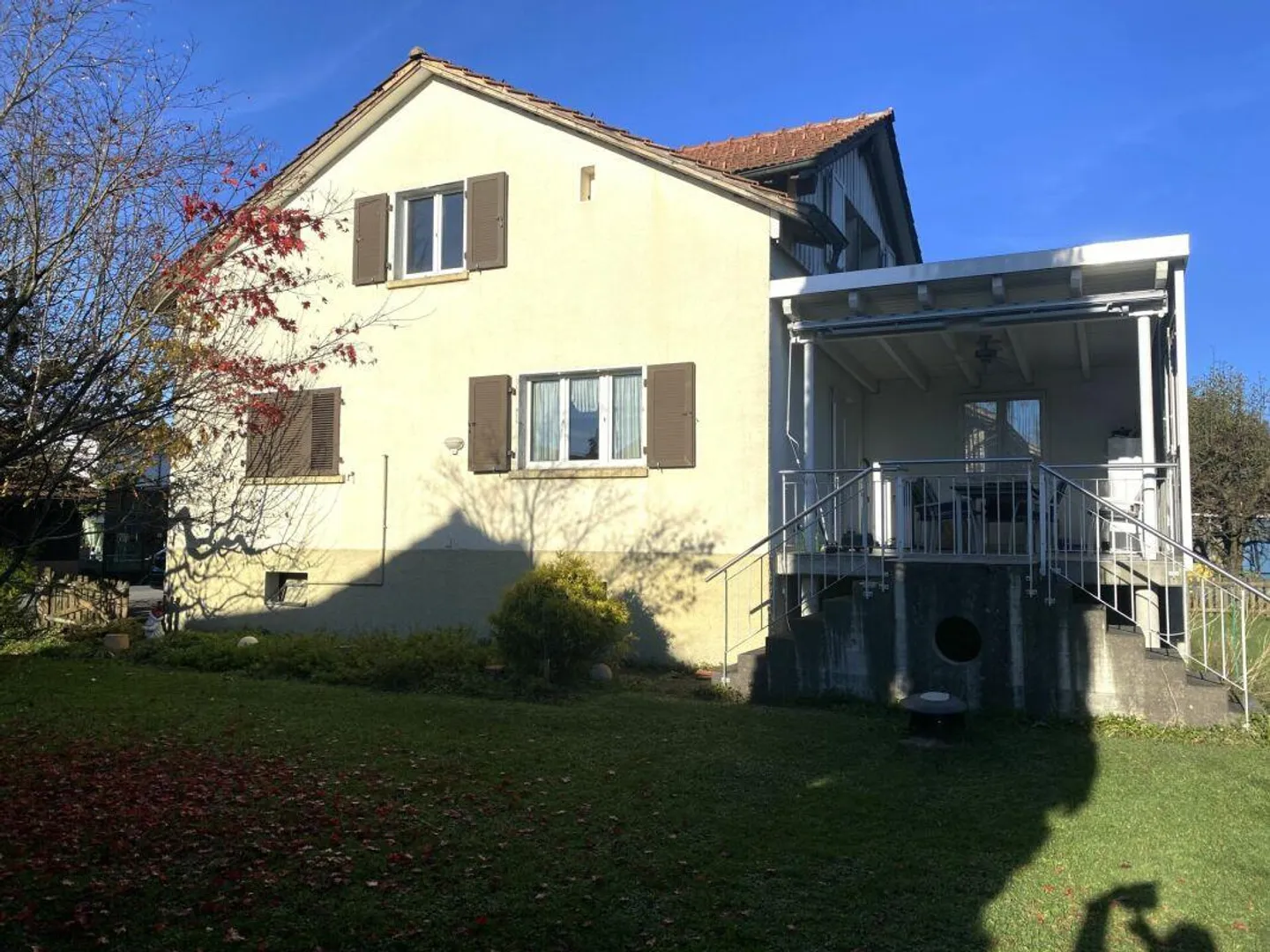 EFH | Large Garden | Sunny Quiet Location - Photo 1 of 20