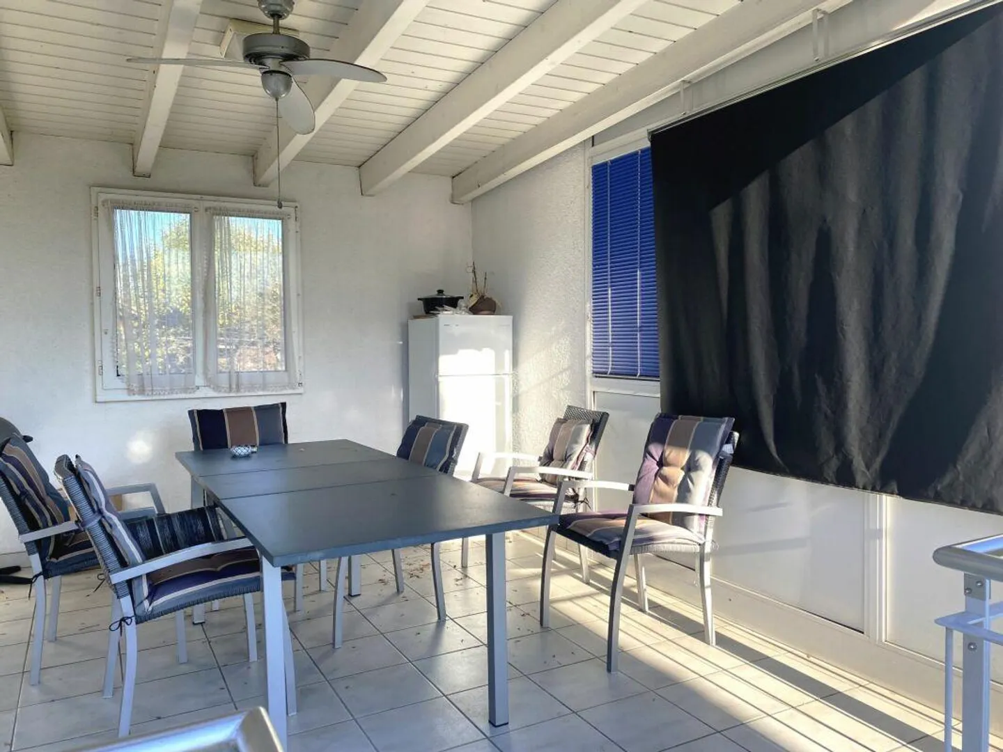 EFH | Large Garden | Sunny Quiet Location - Photo 7 of 20