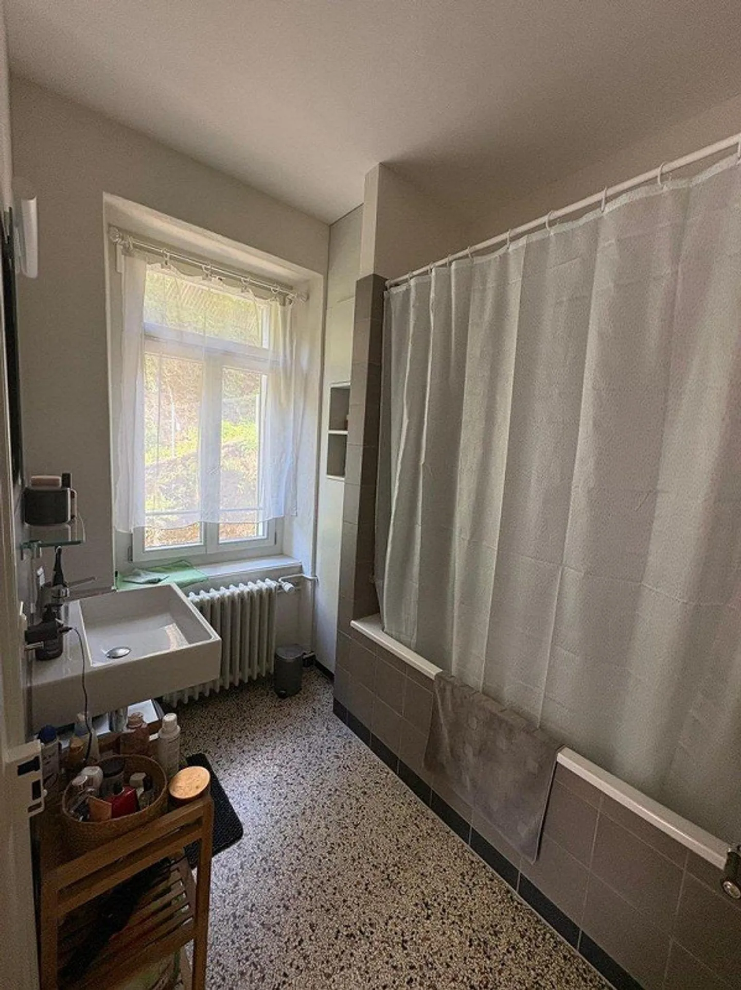 Charming 2.5-room apartment with balcony and beautiful view in Lucerne - Photo 9 of 11