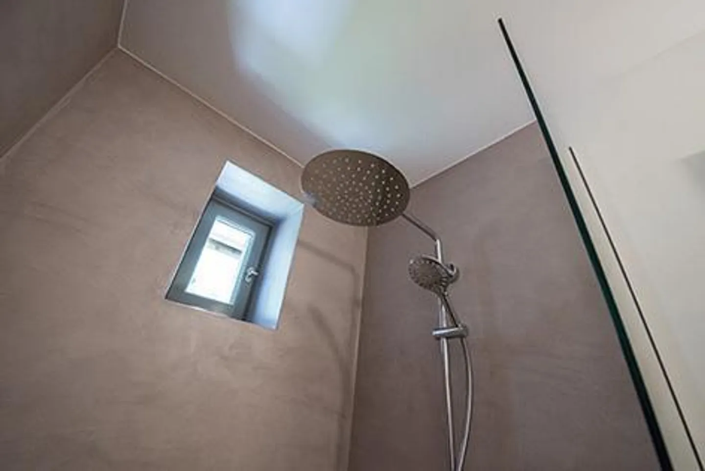 Restored 6.5-room terraced house with vaulted wine cellar and garden - Photo 14 of 14