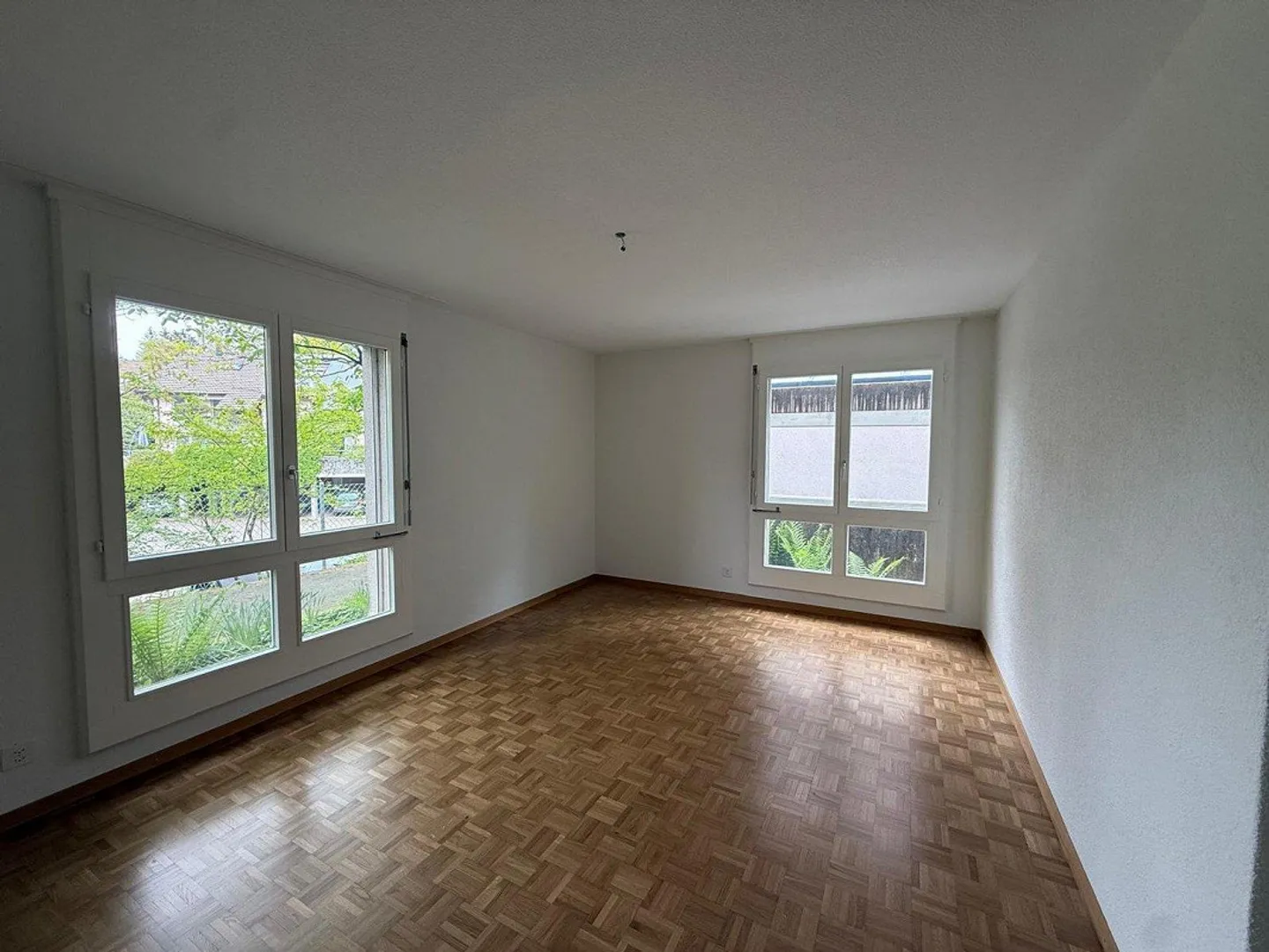 Stilvolle 3½-Zimmer-Wohnung mit Garten - Foto 3 von 8