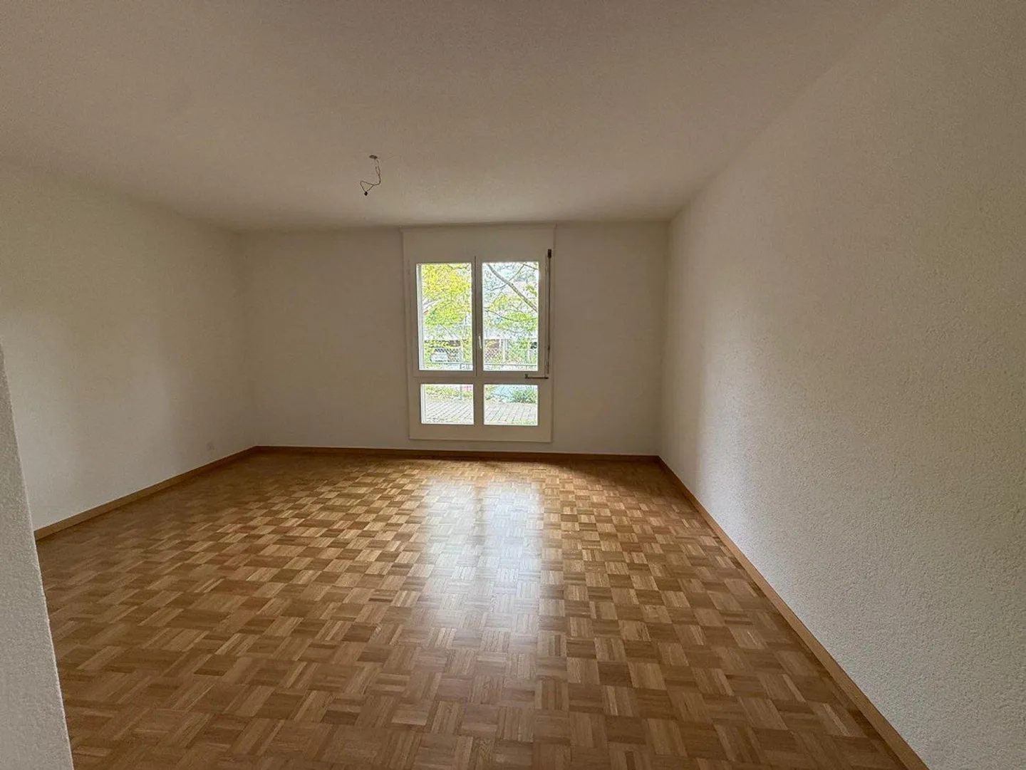 Stilvolle 3½-Zimmer-Wohnung mit Garten - Foto 4 von 8