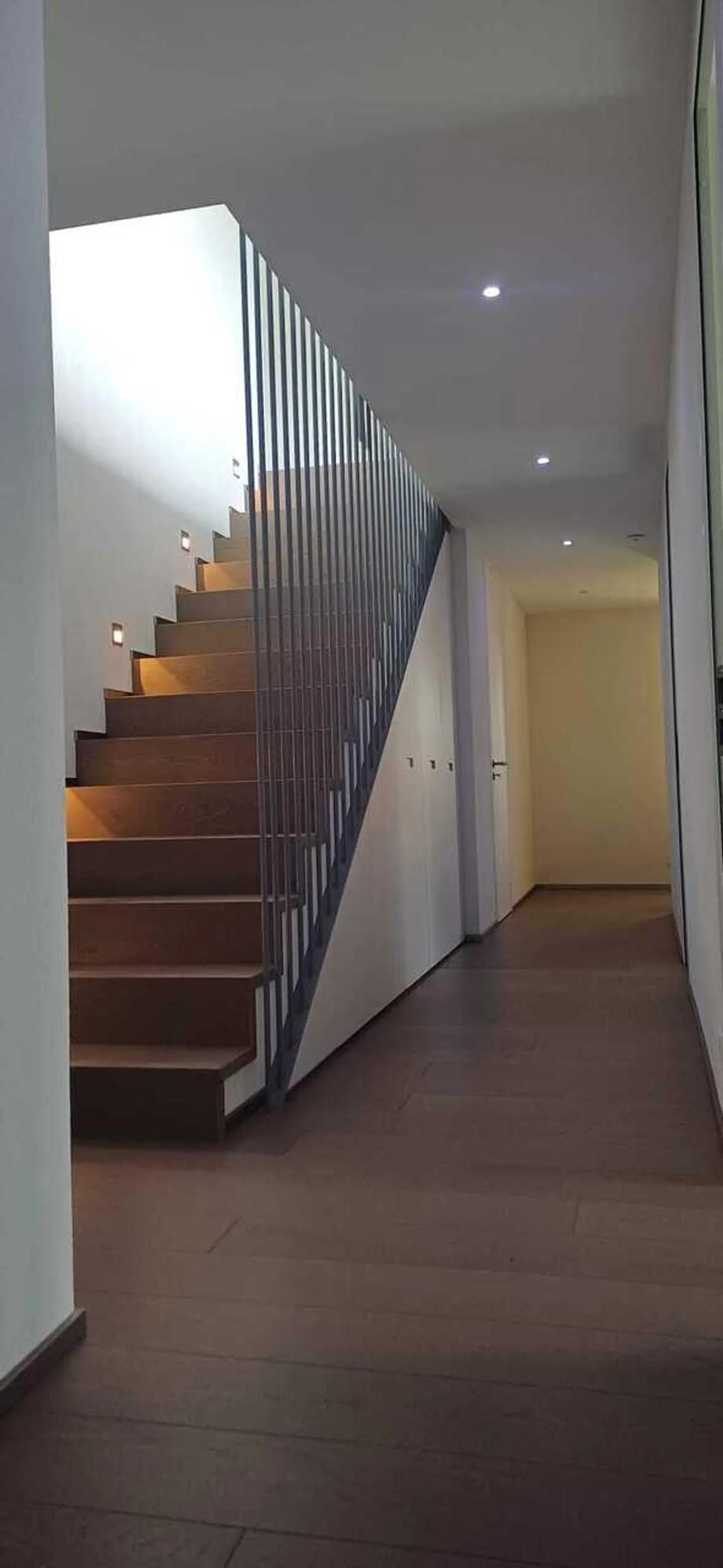 Magnifica villa. Bordo di campo di 6,5 stanze. Villa luminosa. - Foto 2 di 8