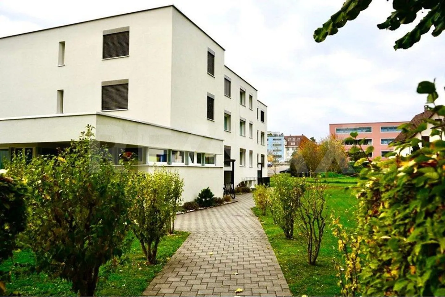 Charming 3.5 Room Apartment with Potential in Wohlen AG! - Photo 1 of 11