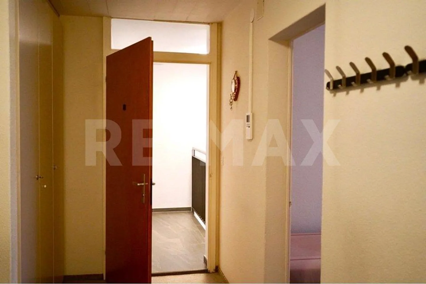 Charming 3.5 Room Apartment with Potential in Wohlen AG! - Photo 6 of 11