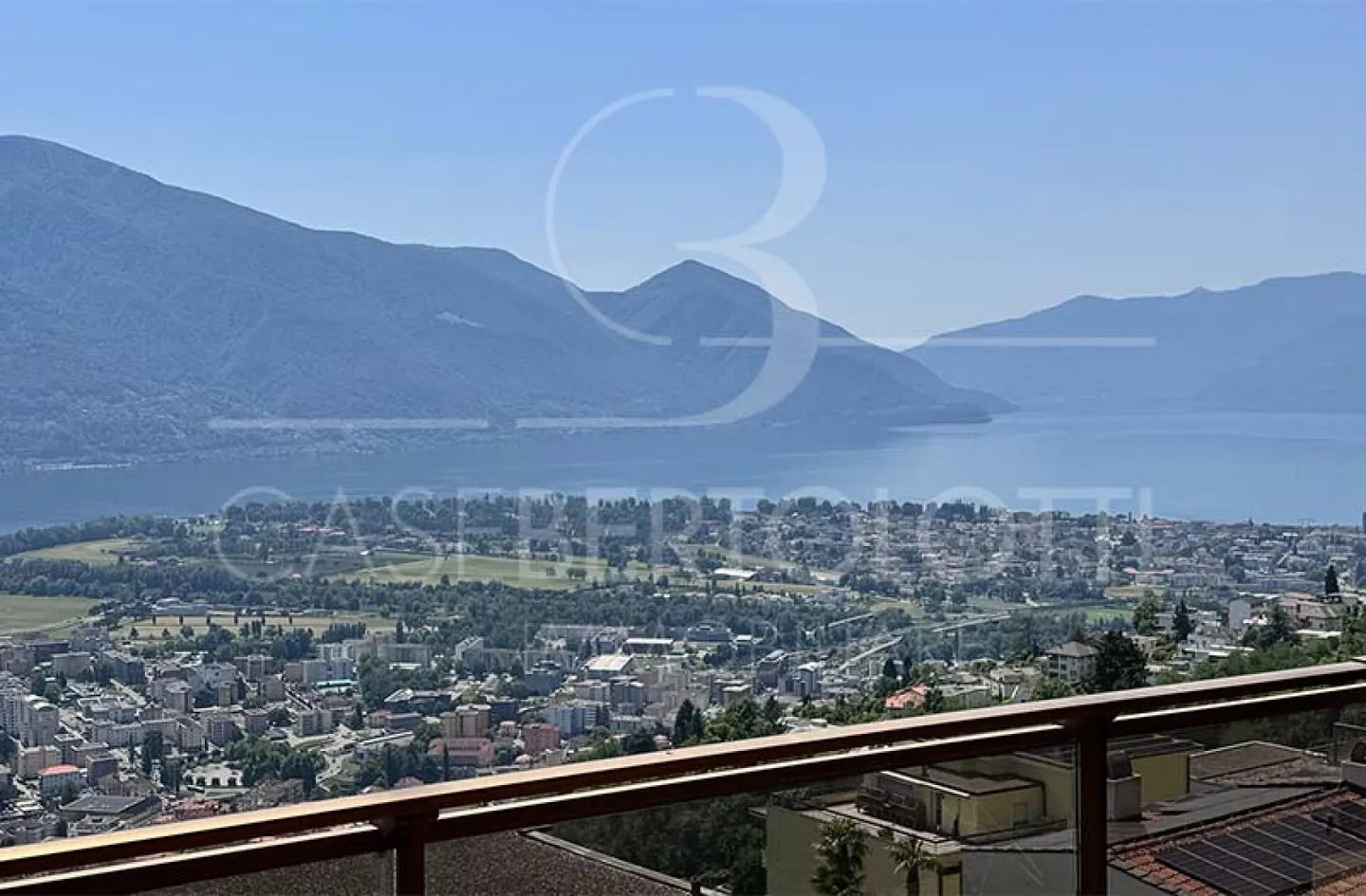 View. Peace. Lake Maggiore. - Photo 1 of 8