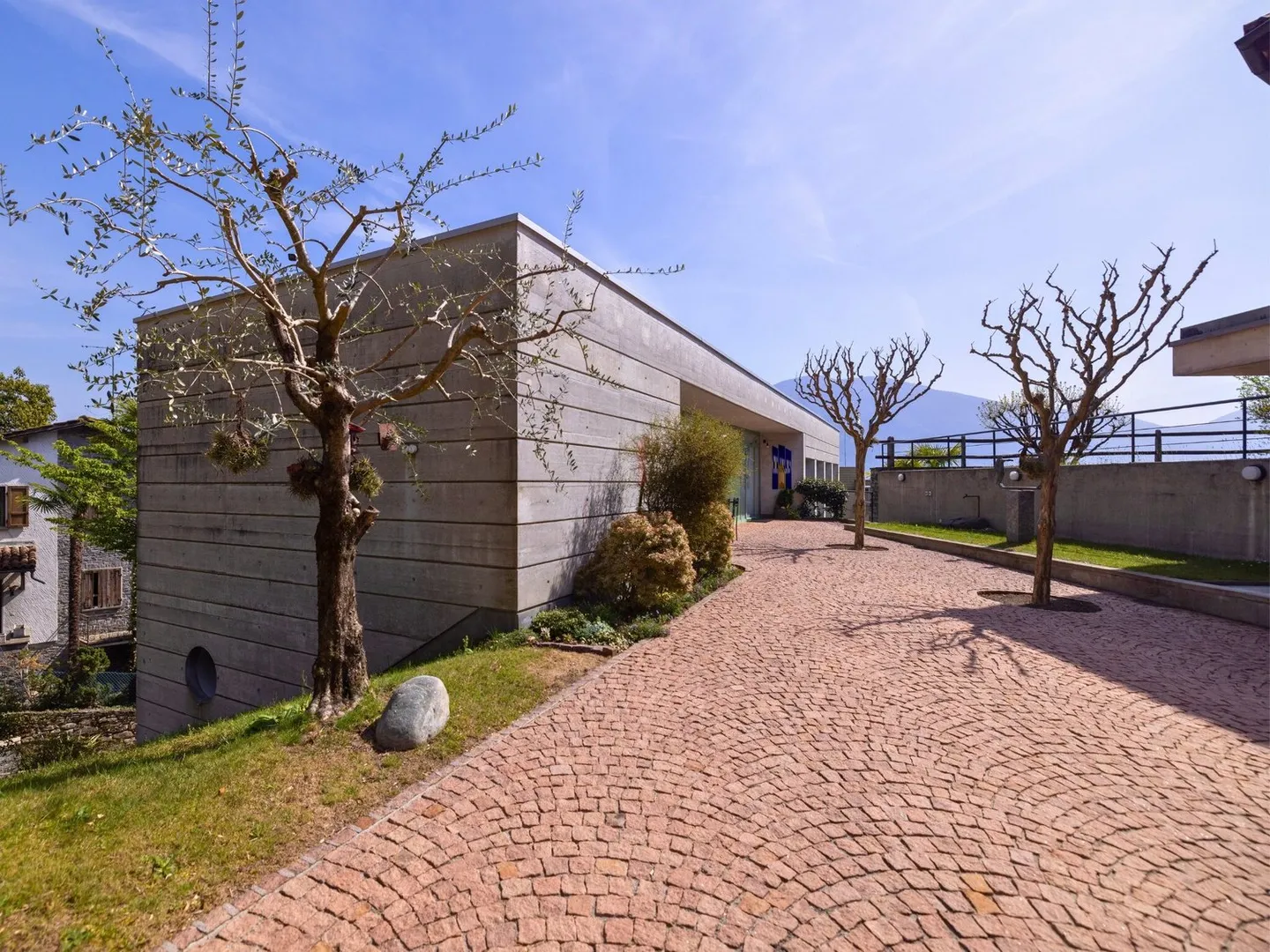 Geräumiges Familienhaus mit Seeblick - Foto 9 von 13