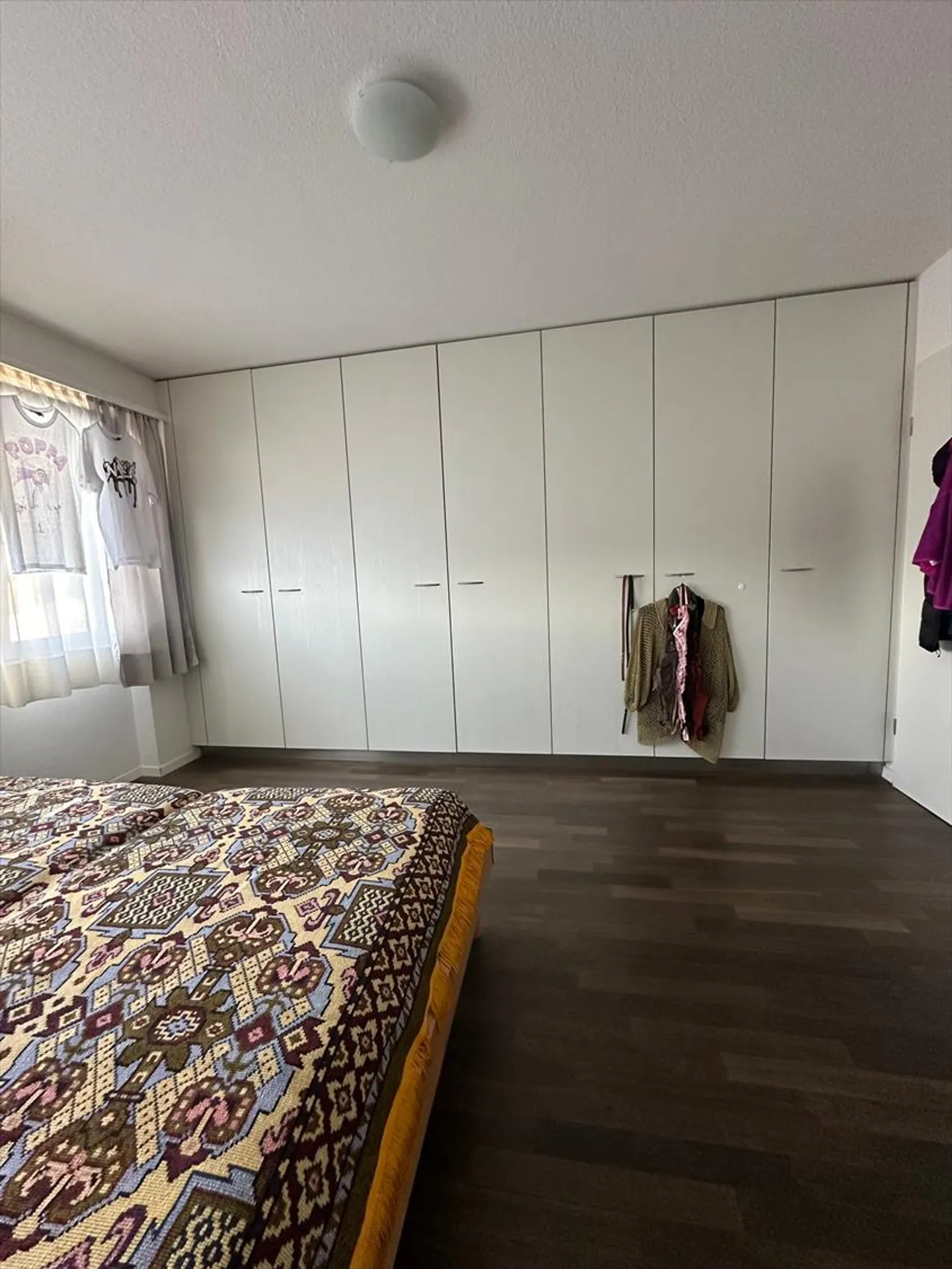Exclusive 4.5 Room Apartment with Comfort and Quality of Life - Photo 5 of 12