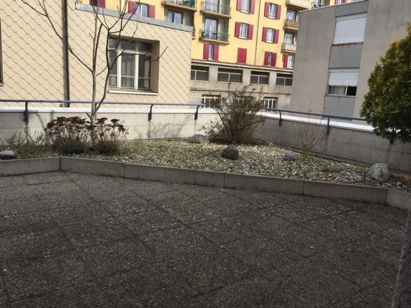 «Appartement 2.5 pièces au 4ème étage avec ascenseur» - Photo 2 sur 6