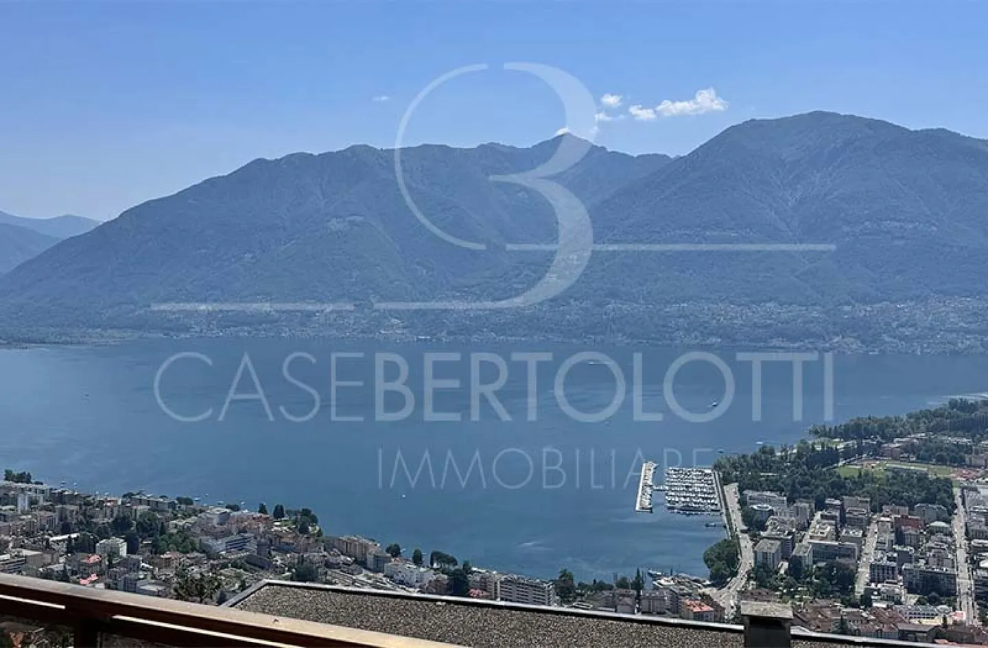 View. Peace. Lake Maggiore. - Photo 3 of 8
